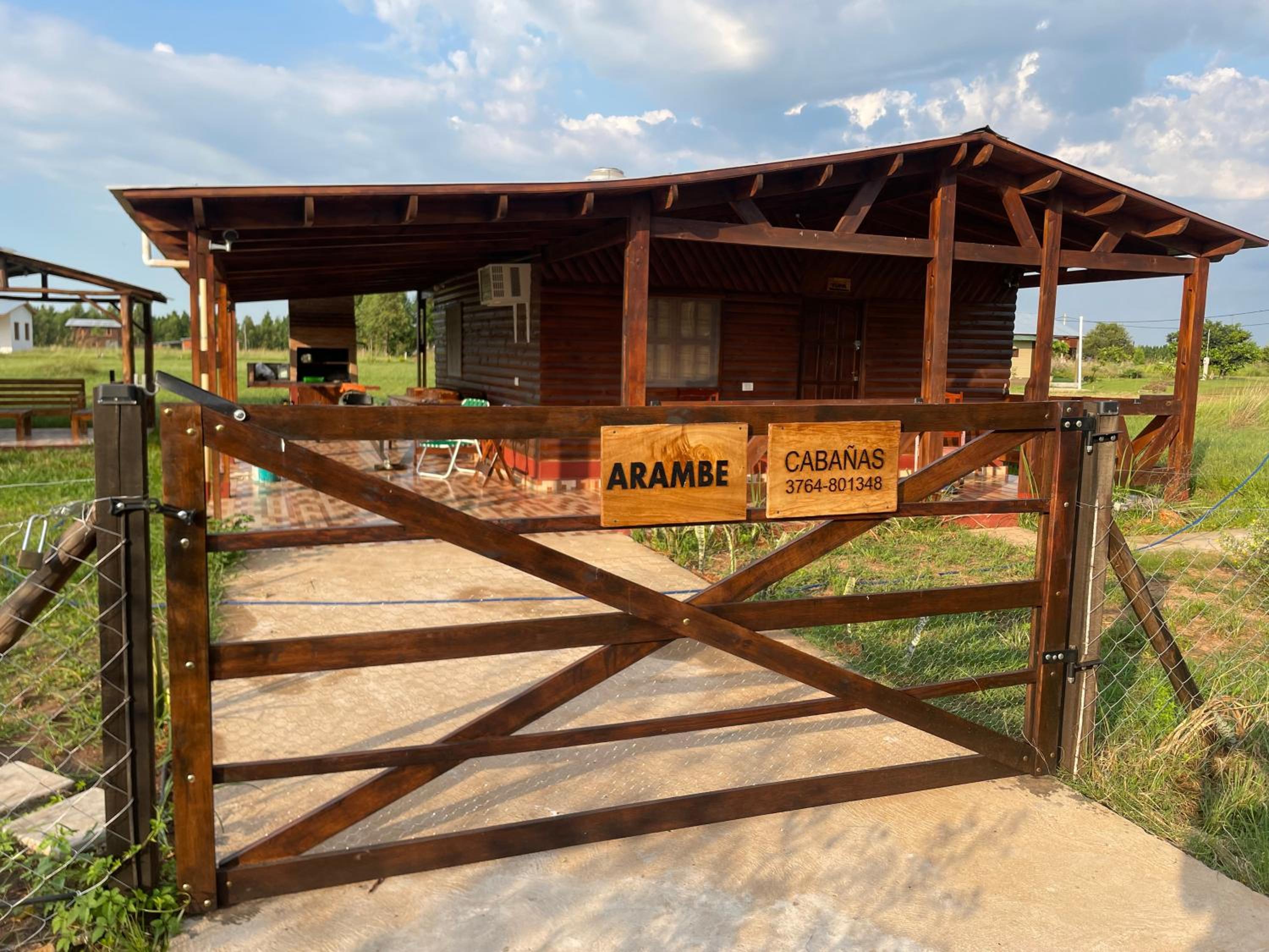 Arambe cabañas BAHIA CARAYÁ