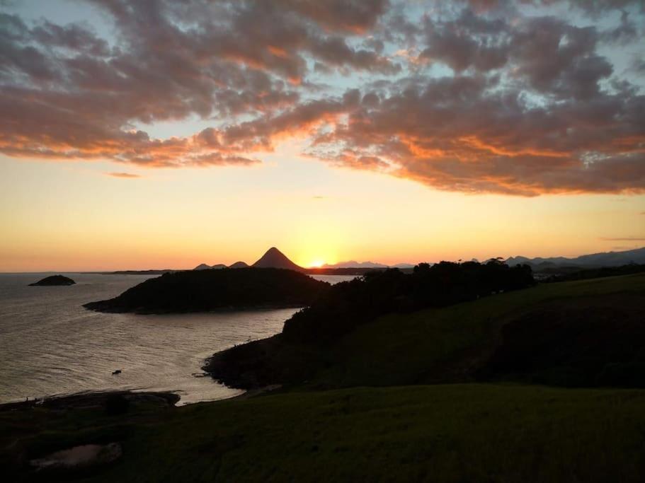 Uma jóia em frente ao mar!
