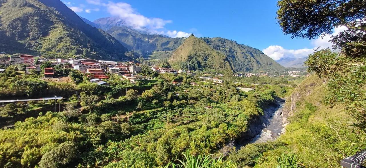 BAÑOS GLAMPING LEONORÈ