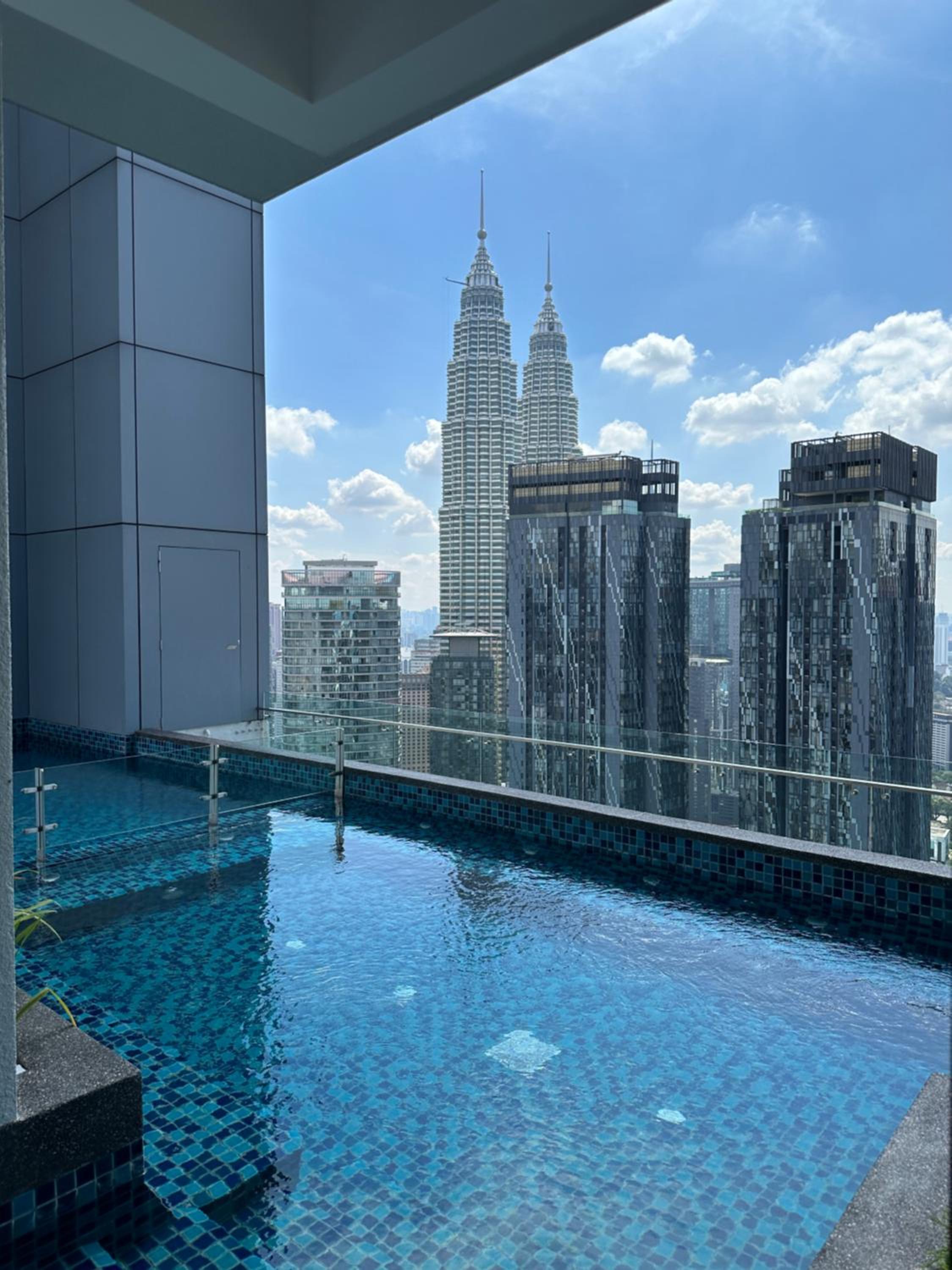 Royce Residences by Romeo Bnb