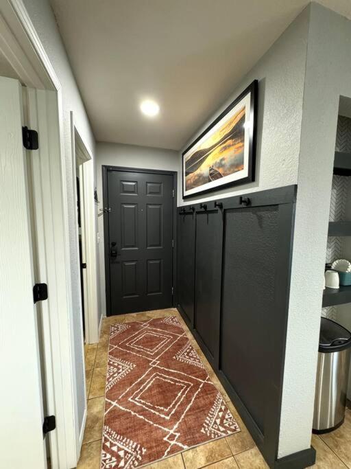 Modern Comfort: Updated Cozy Condo in Indian Point - Property Image 30