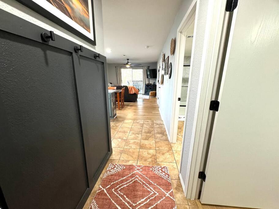 Modern Comfort: Updated Cozy Condo in Indian Point - Property Image 54