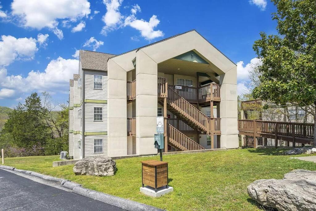 Modern Comfort: Updated Cozy Condo in Indian Point - Property Image 1
