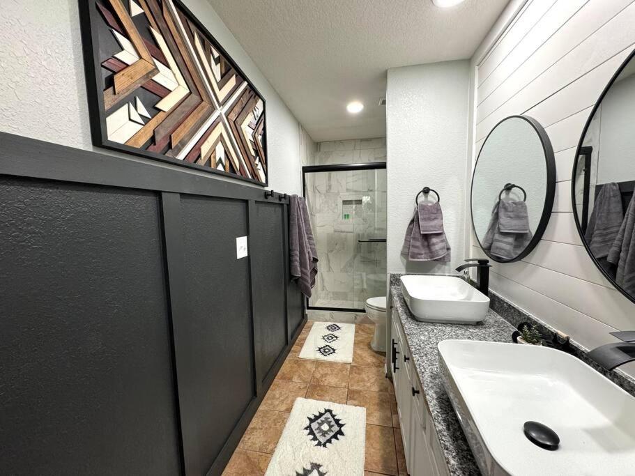Modern Comfort: Updated Cozy Condo in Indian Point - Property Image 20
