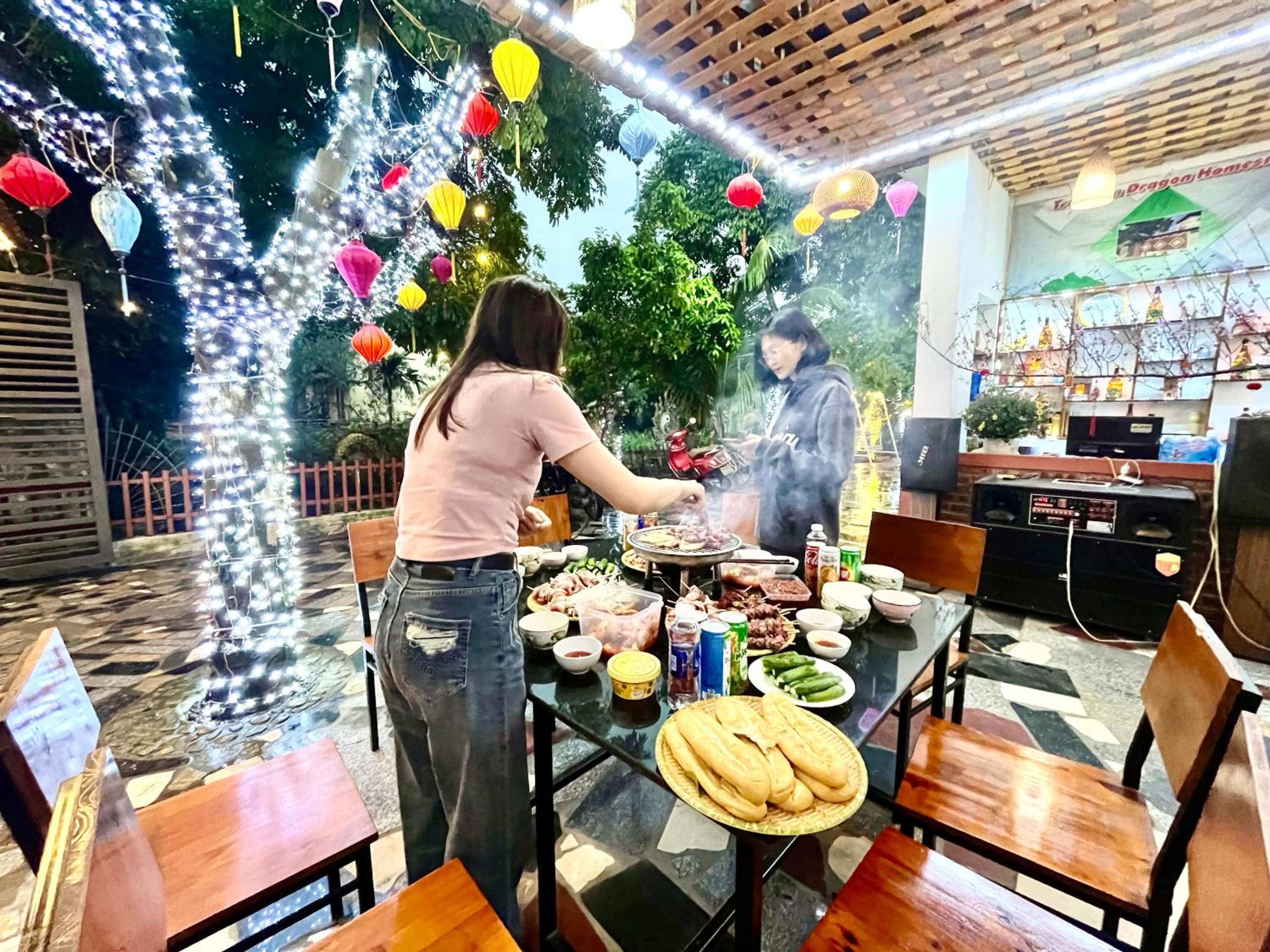 dining
