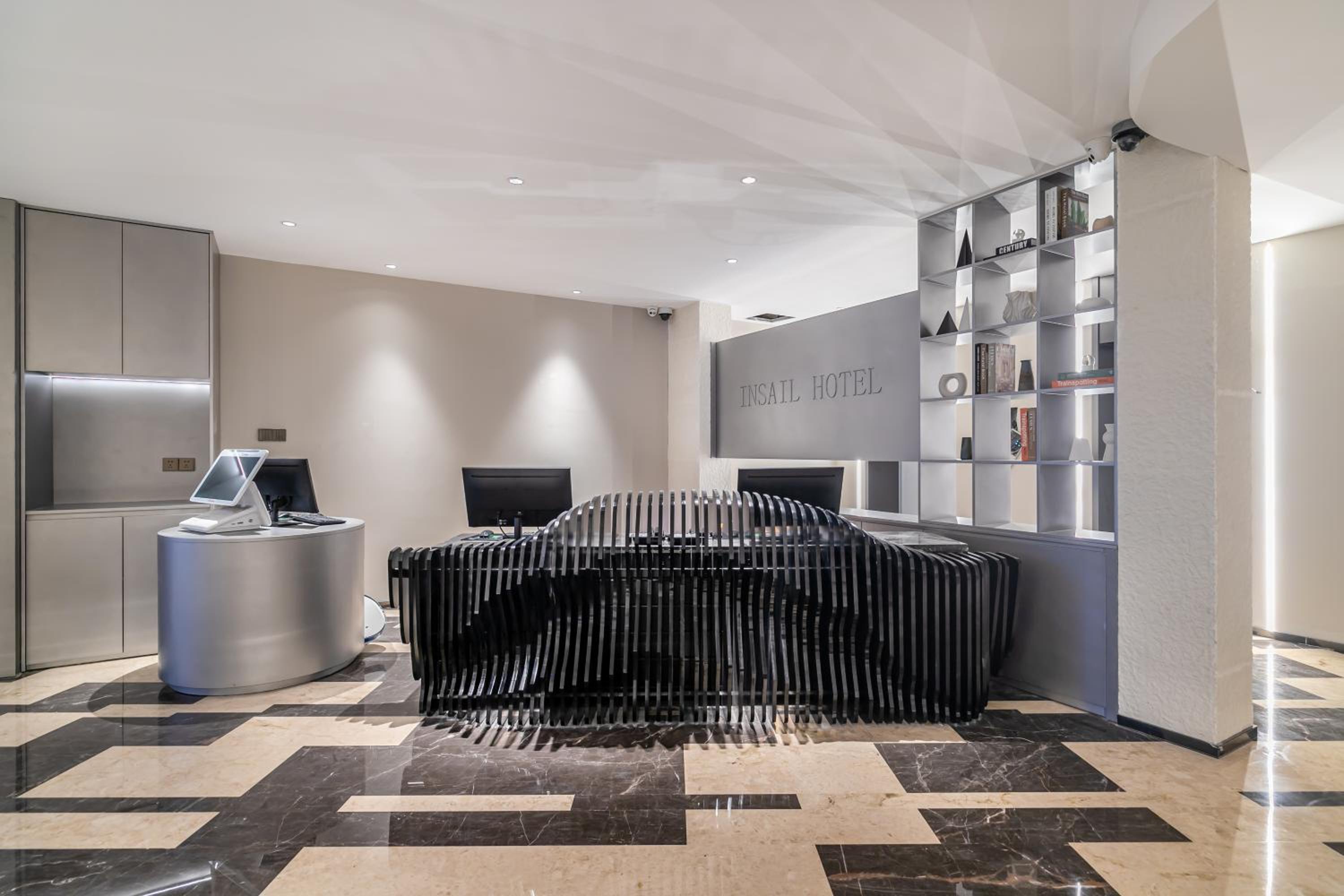 Insail Hotel Guangzhou University of Chinese Medicine Metro Branch