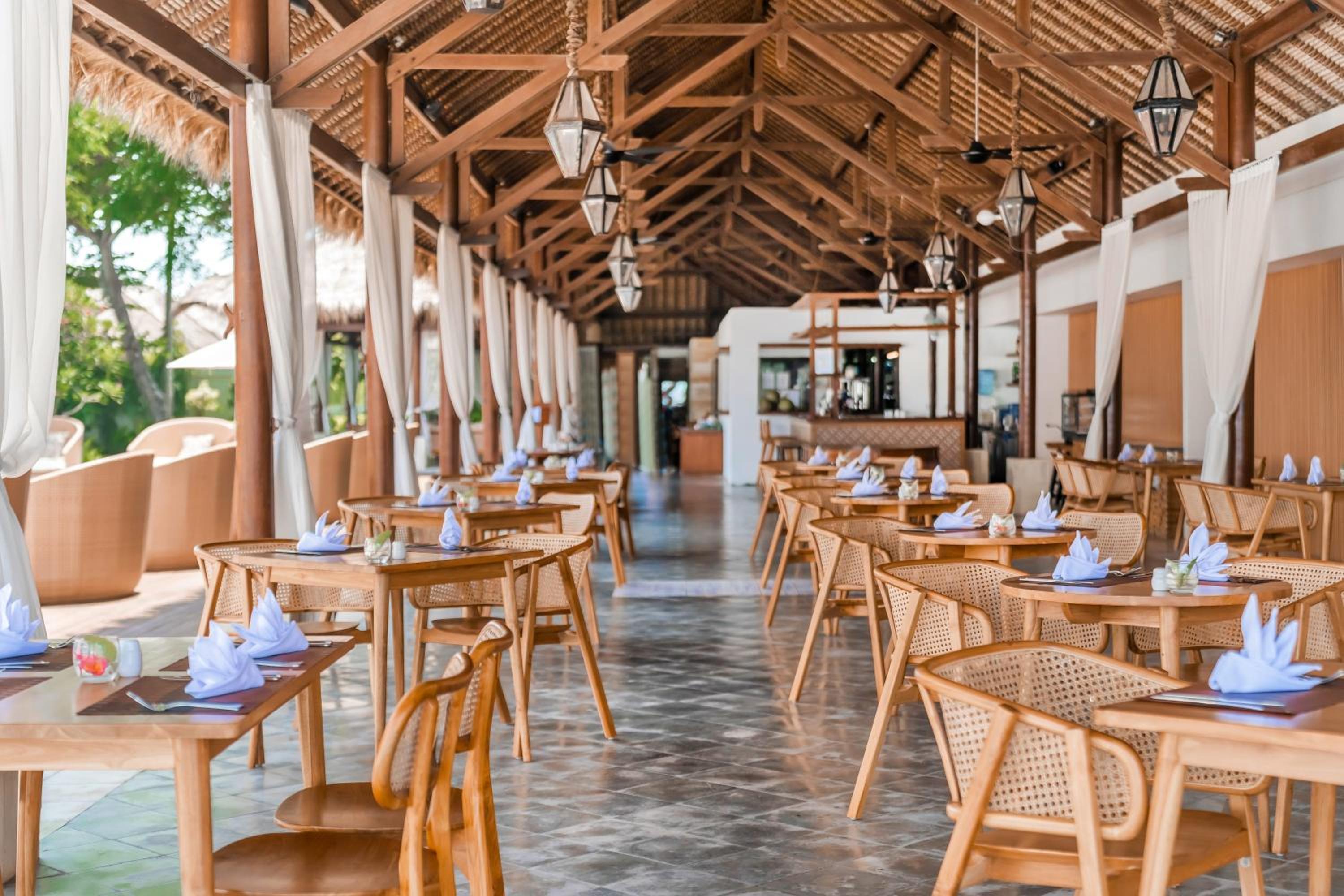 Lembongan Beach Club & Resort