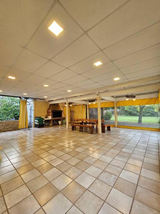 Casa Quinta 2000 M² en centro de Francisco Álvarez