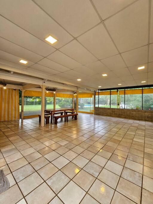 Casa Quinta 2000 M² en centro de Francisco Álvarez