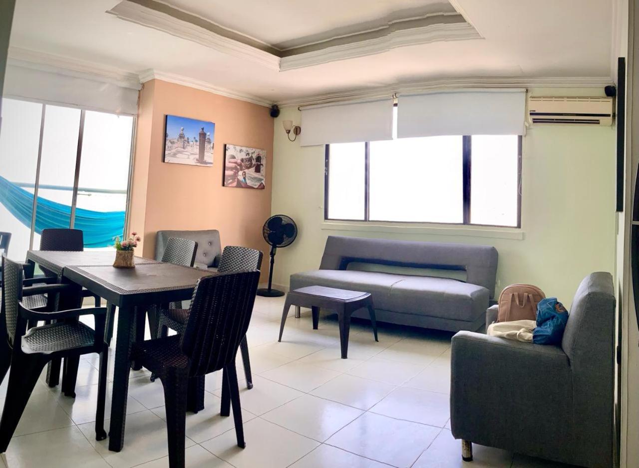 Apartamento 1804 Cartagena Bocagrande hermosa vista a 1 cuadra de la playa