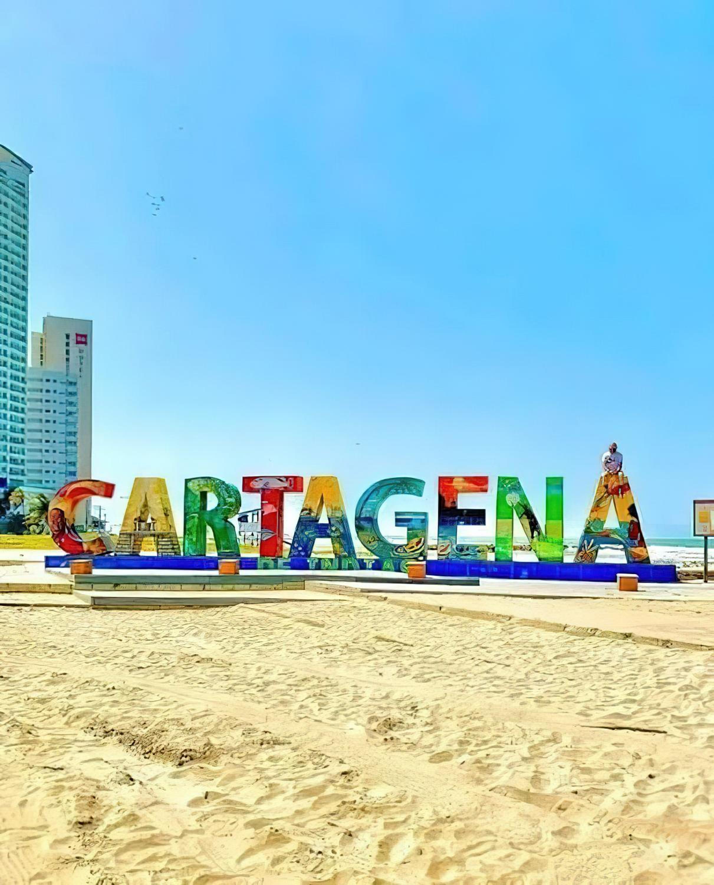 Nice Apartment close to Historic City and beach