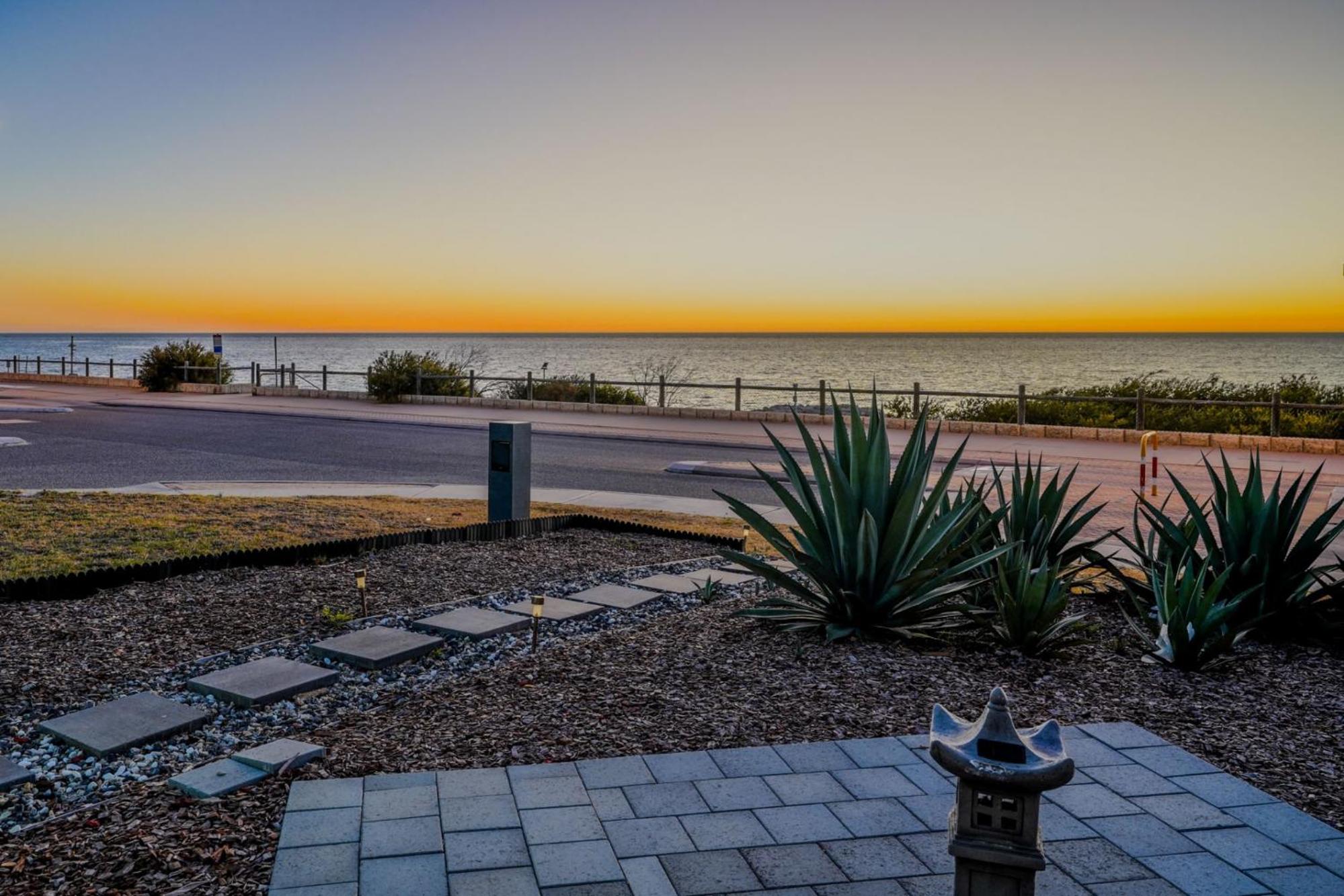Beachfront 3BR Home with Stunning Ocean Views