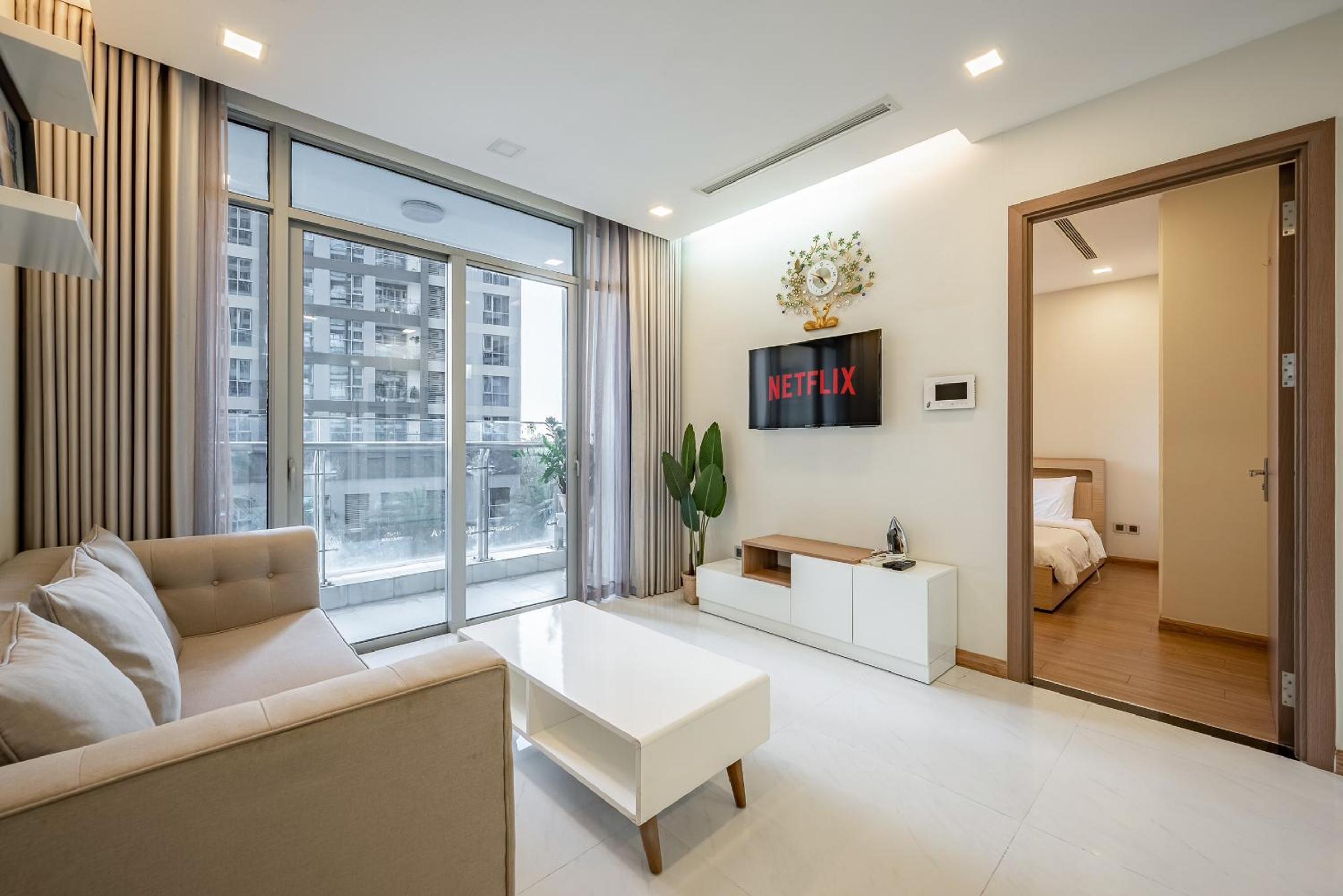 Luxury Apartment at Vinhomes Central Park