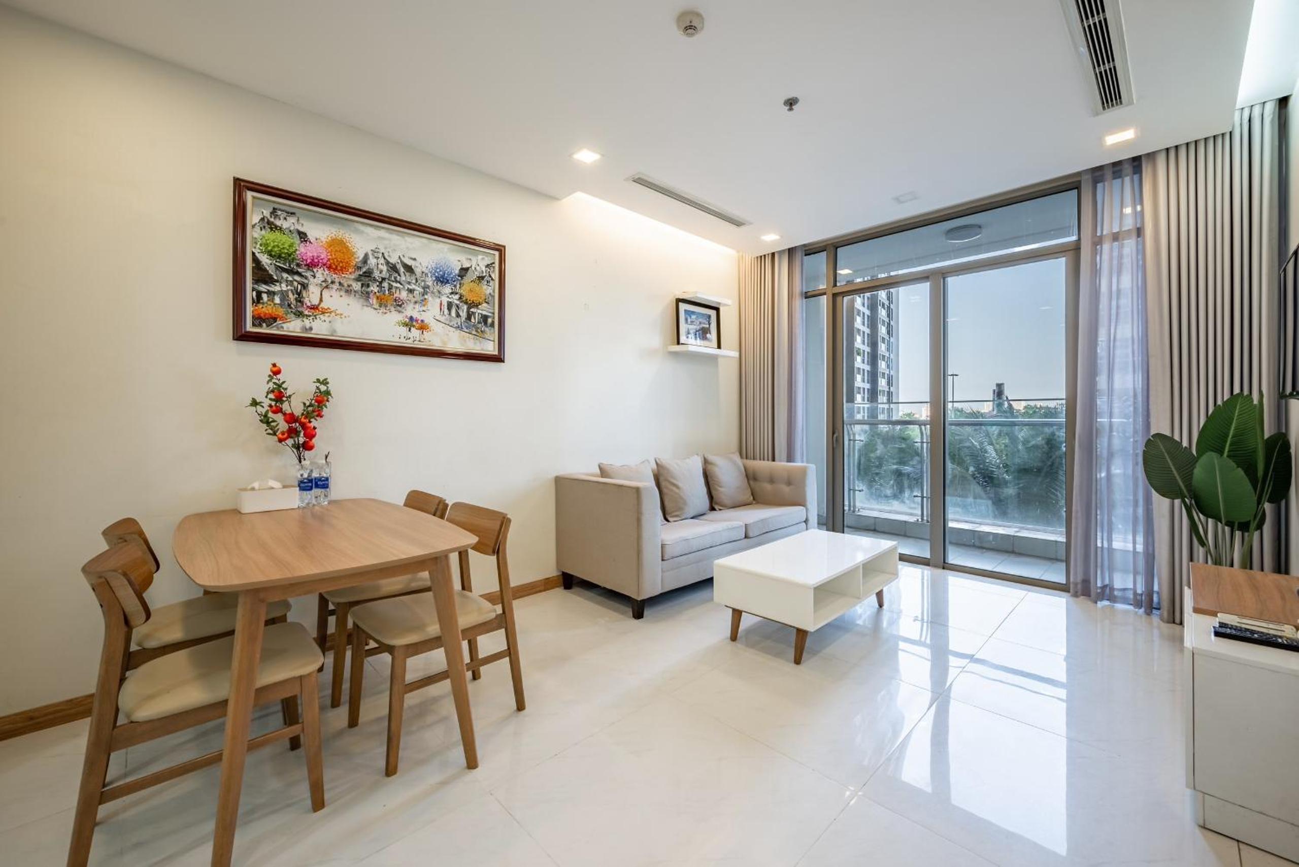 Luxury Apartment at Vinhomes Central Park