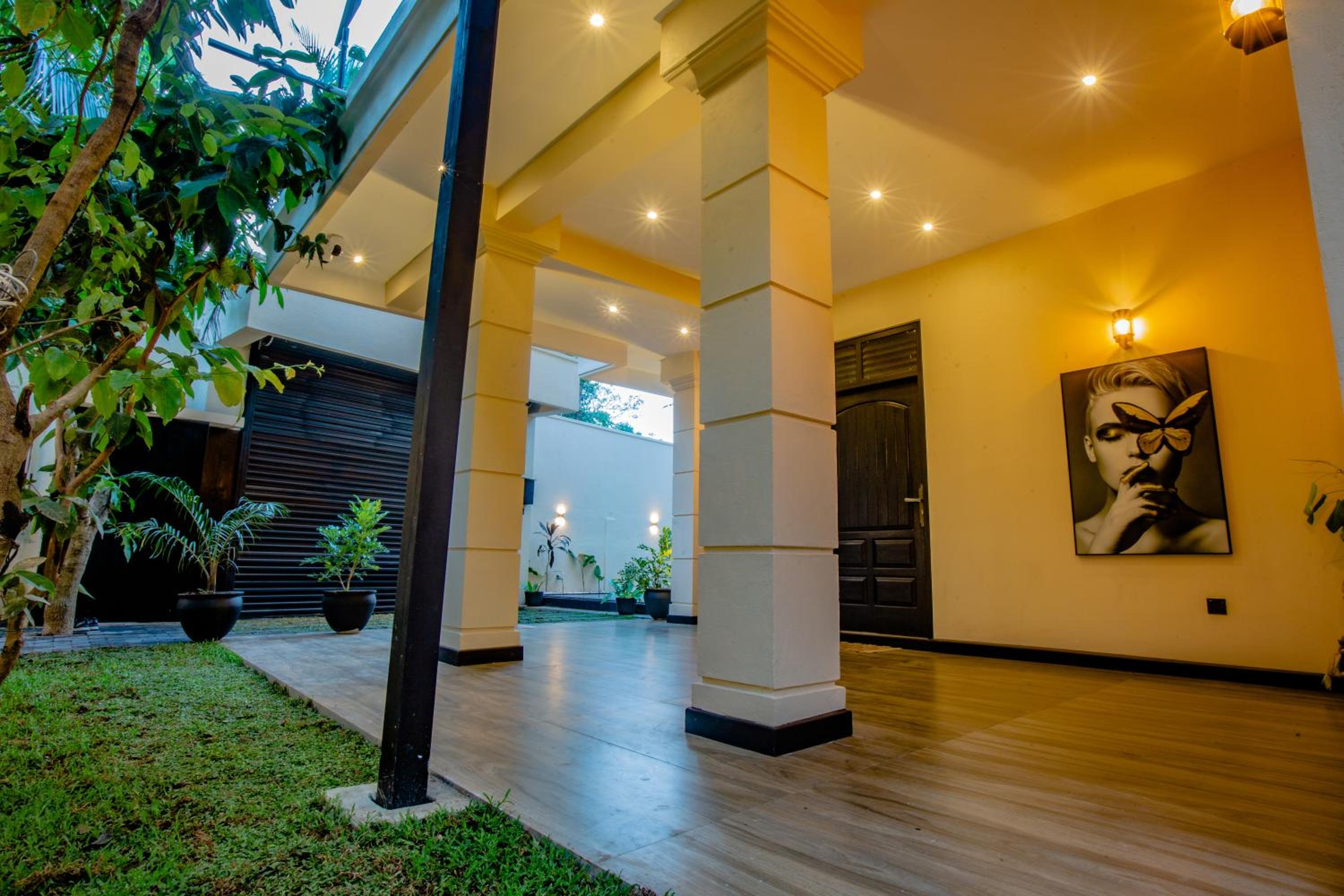 The Castle By Scenic Weligama view 4