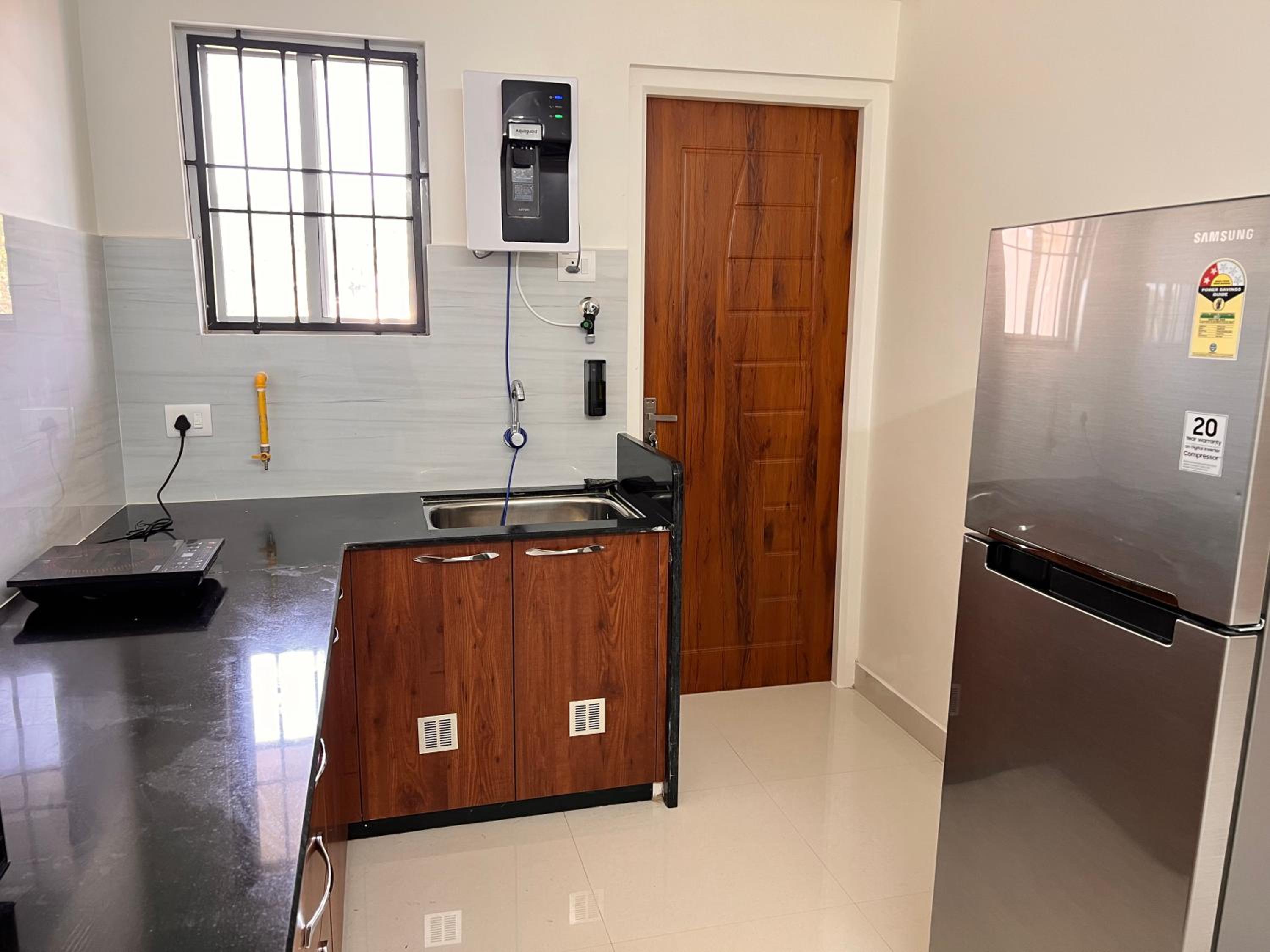 Nirvana Stay, Spacious Fully furnished 2bhk apartment in Mangalore, Full AC for Family