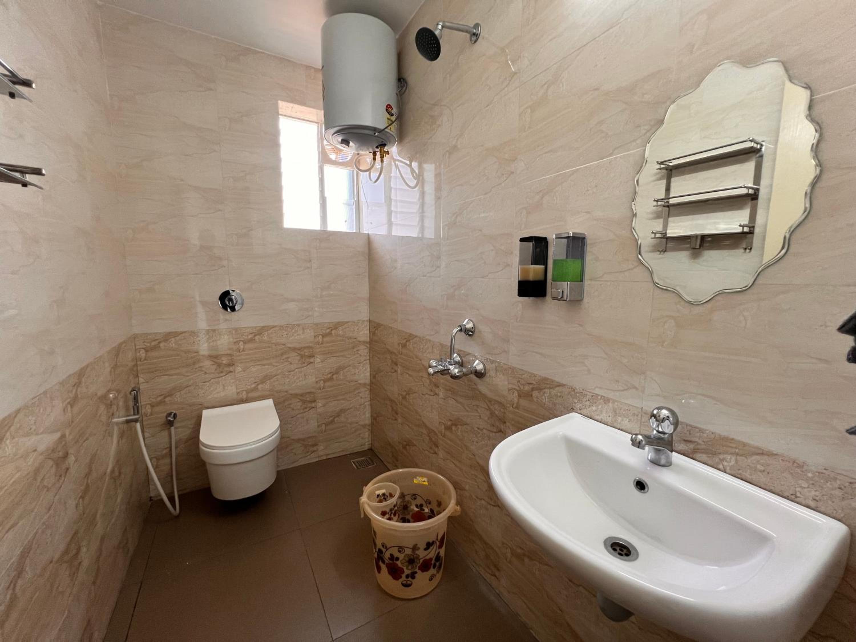 Nirvana Stay, Spacious Fully furnished 2bhk apartment in Mangalore, Full AC for Family