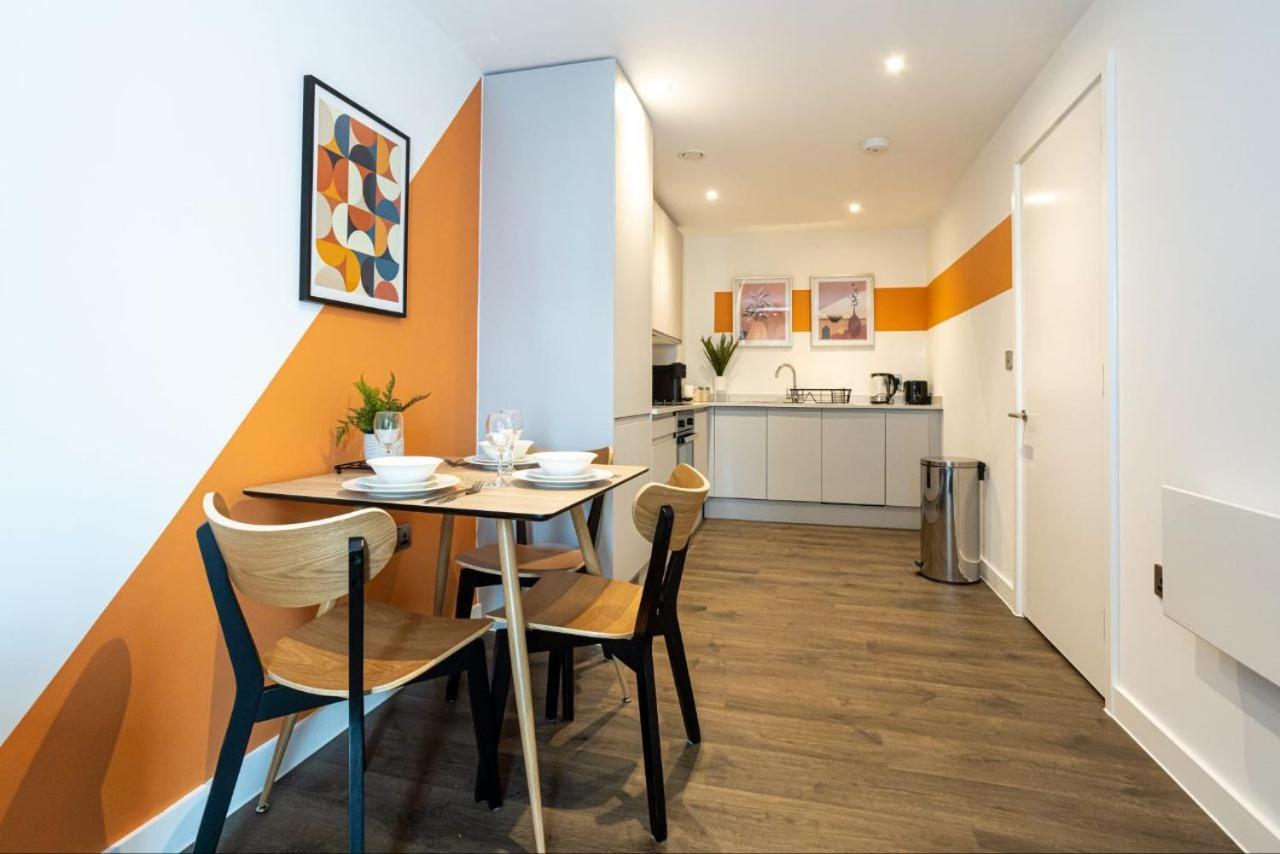 Lake view apartment few minutes to city centert