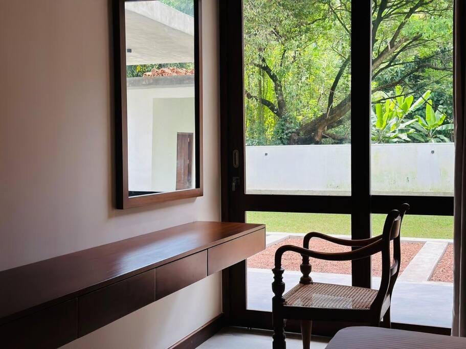 Lake Round Luxury House view 2