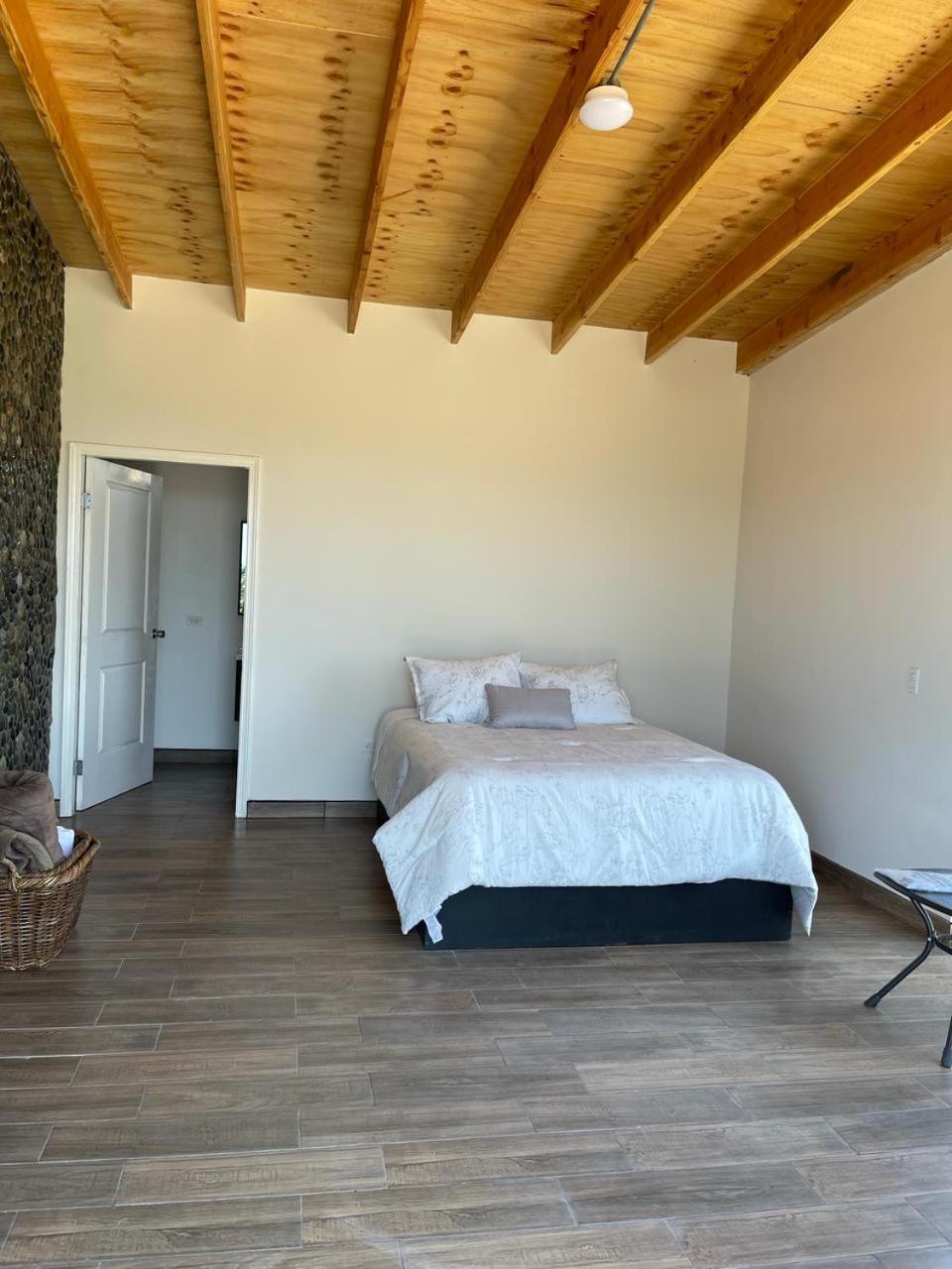 Canto Rodado Valle de Guadalupe view 3