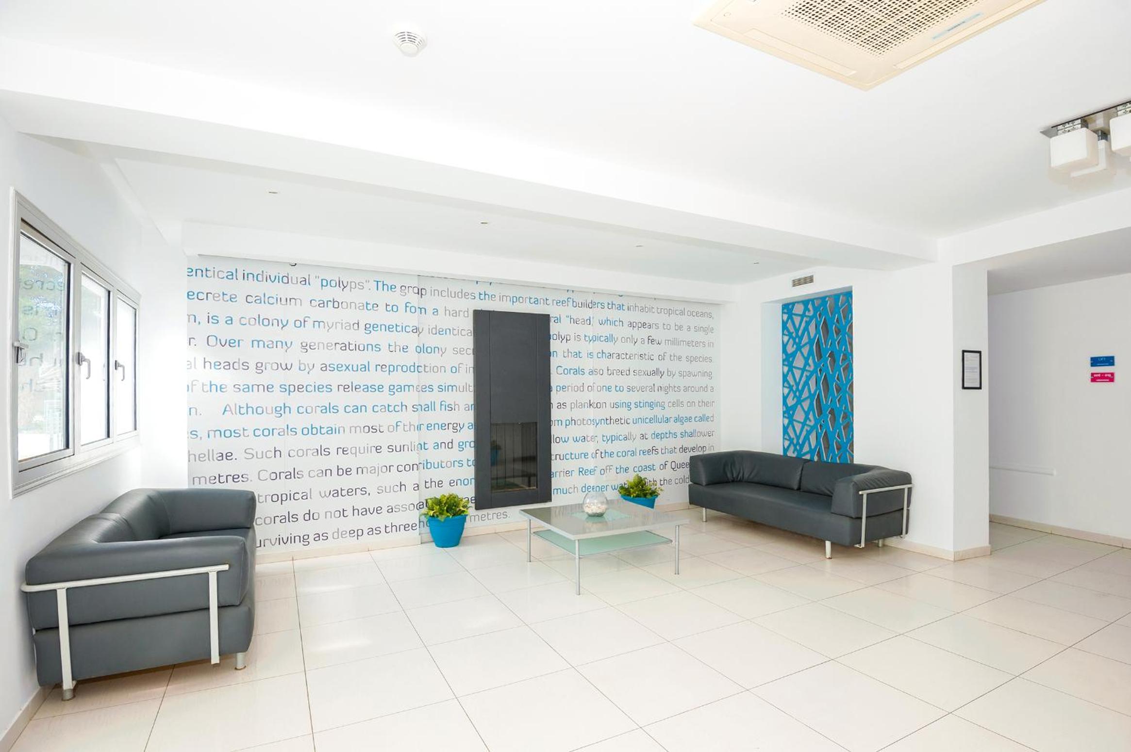 Calypso - Coralli Beachfront Apartment