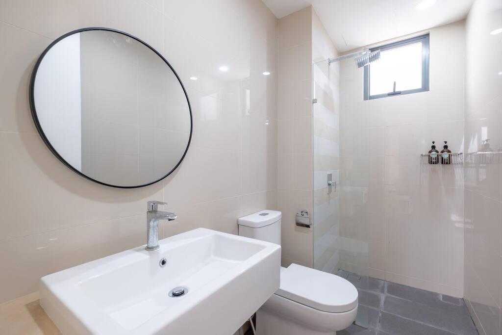 Cozy Home@United Point 3BR7Pax Pool Above Mall Gym