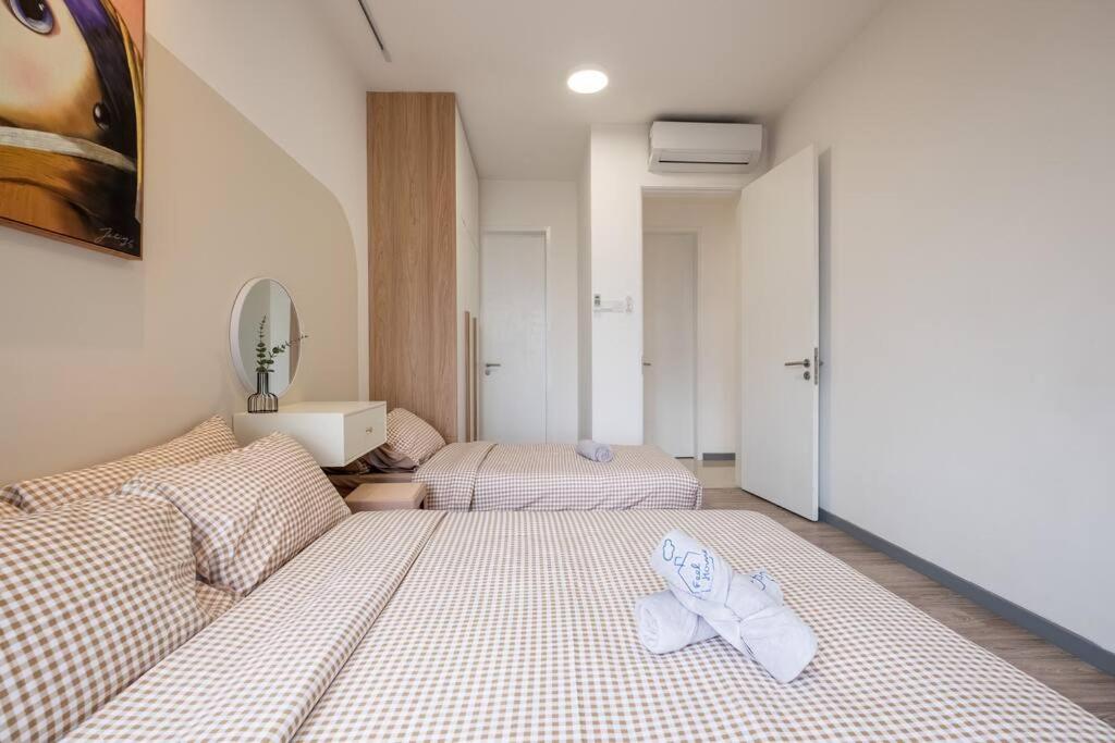 Cozy Home@United Point 3BR7Pax Pool Above Mall Gym