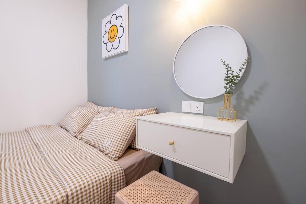 Cozy Home@United Point 3BR7Pax Pool Above Mall Gym