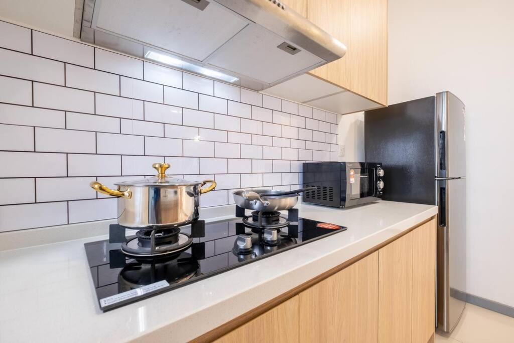 Cozy Home@United Point 3BR7Pax Pool Above Mall Gym