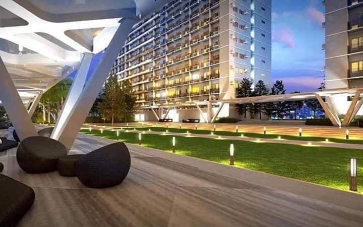Family suite by SMDC fame residence 5 mins to Shaw mrt,megamall,ortigas view 5