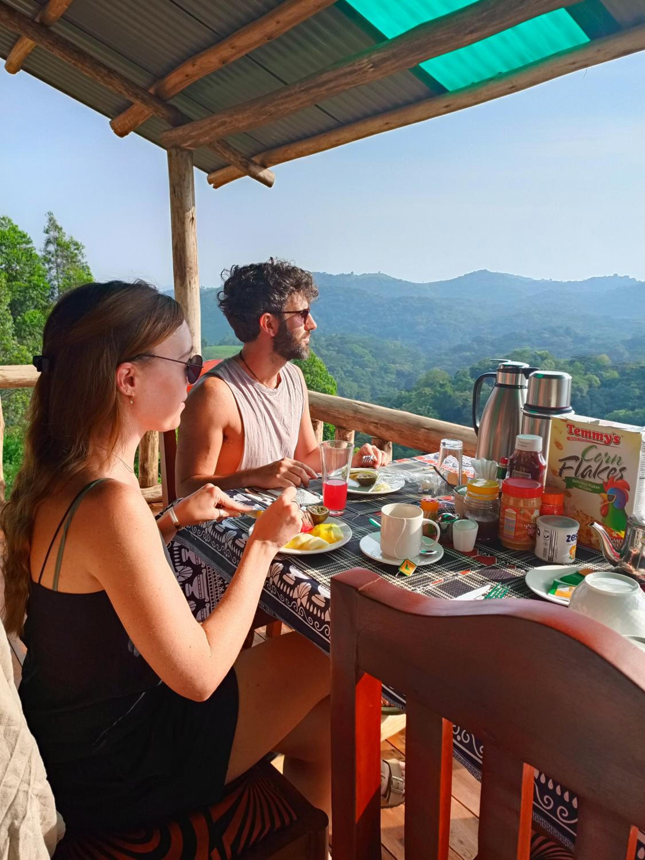 Bwindi Neckview Lodge