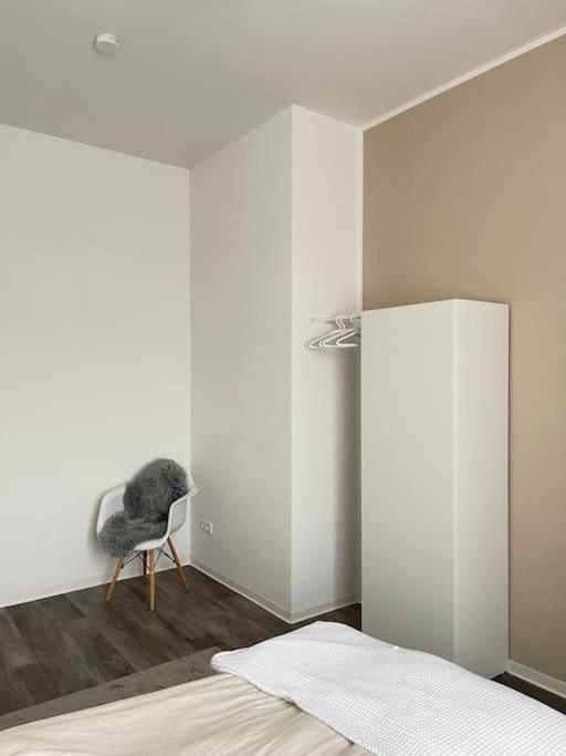 Moderne und stilvolle Wohnung direkt am Teich