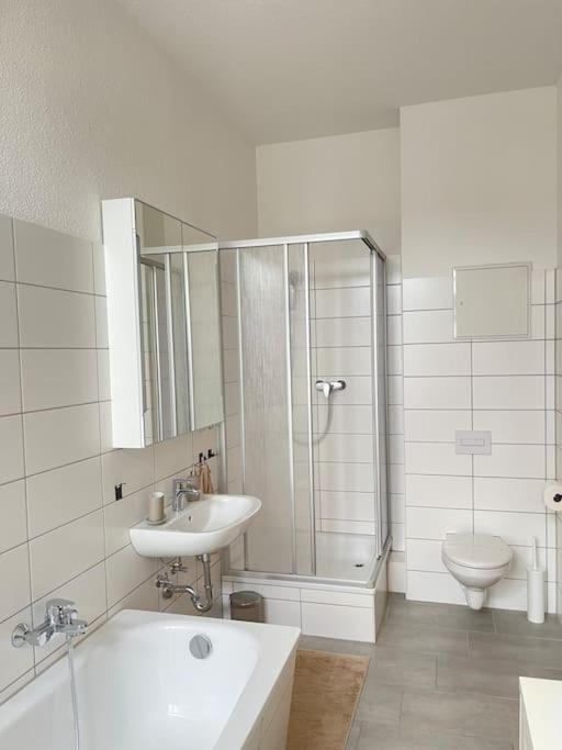 Moderne und stilvolle Wohnung direkt am Teich