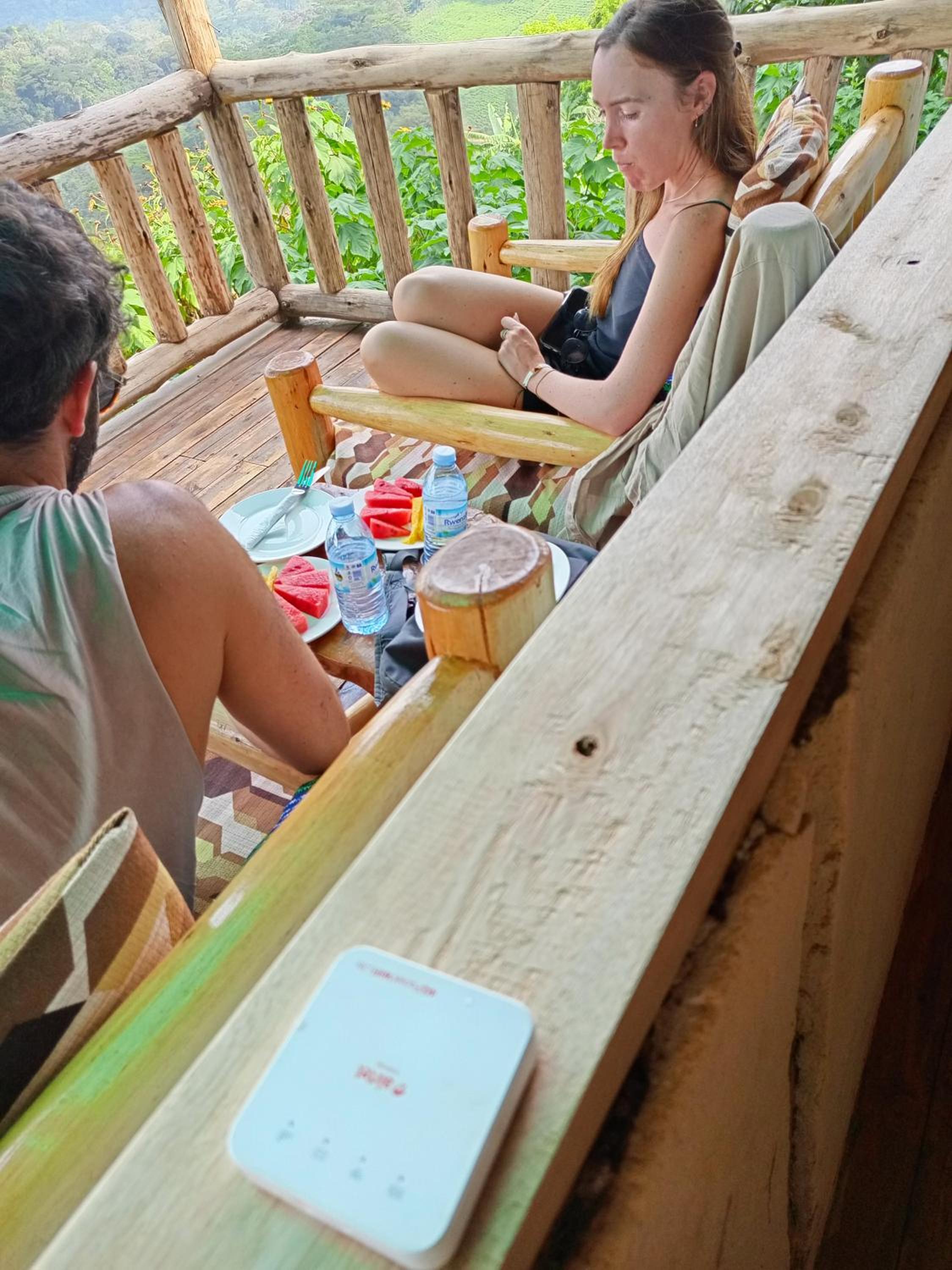 Bwindi Neckview Lodge