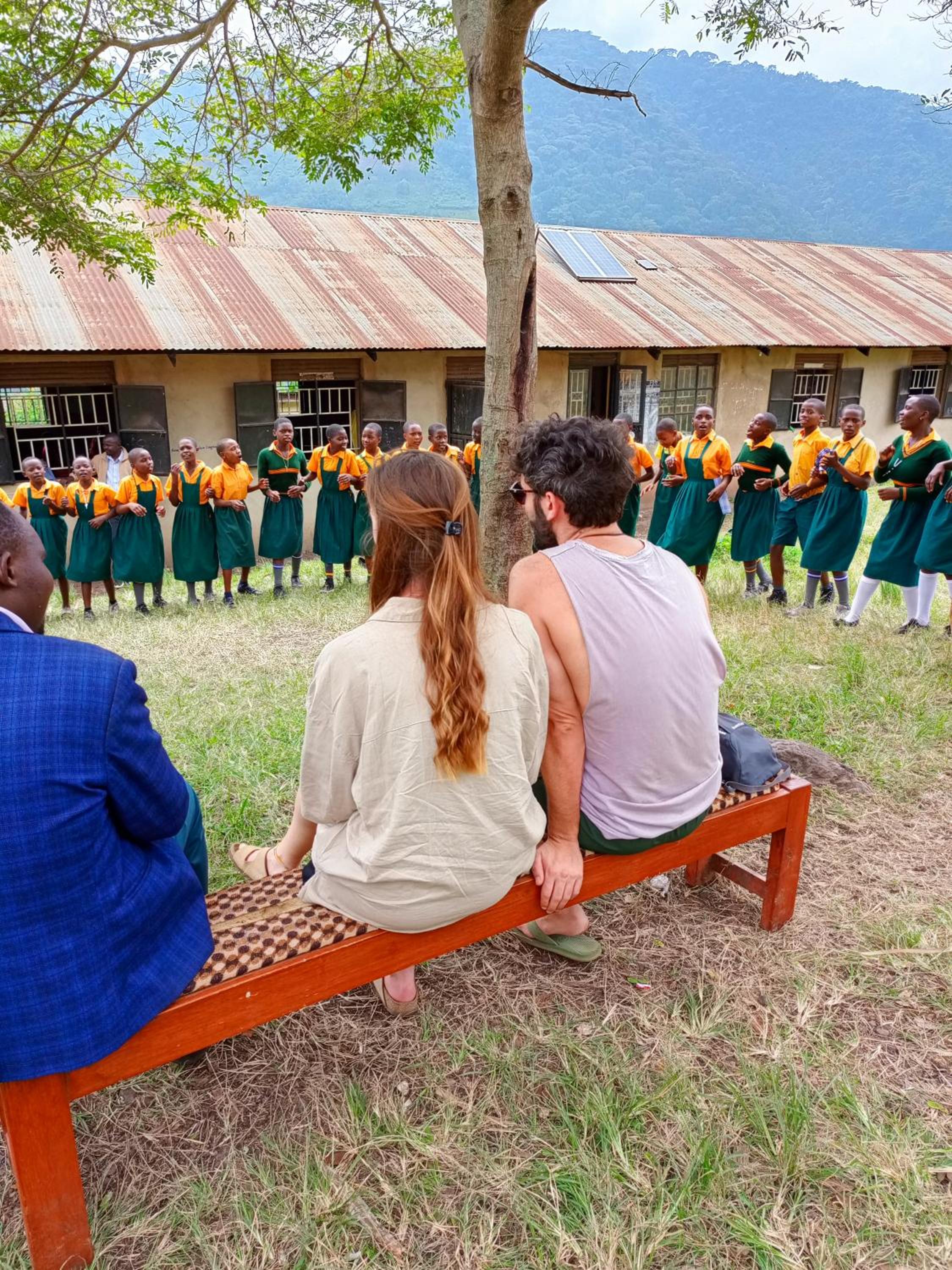Bwindi Neckview Lodge