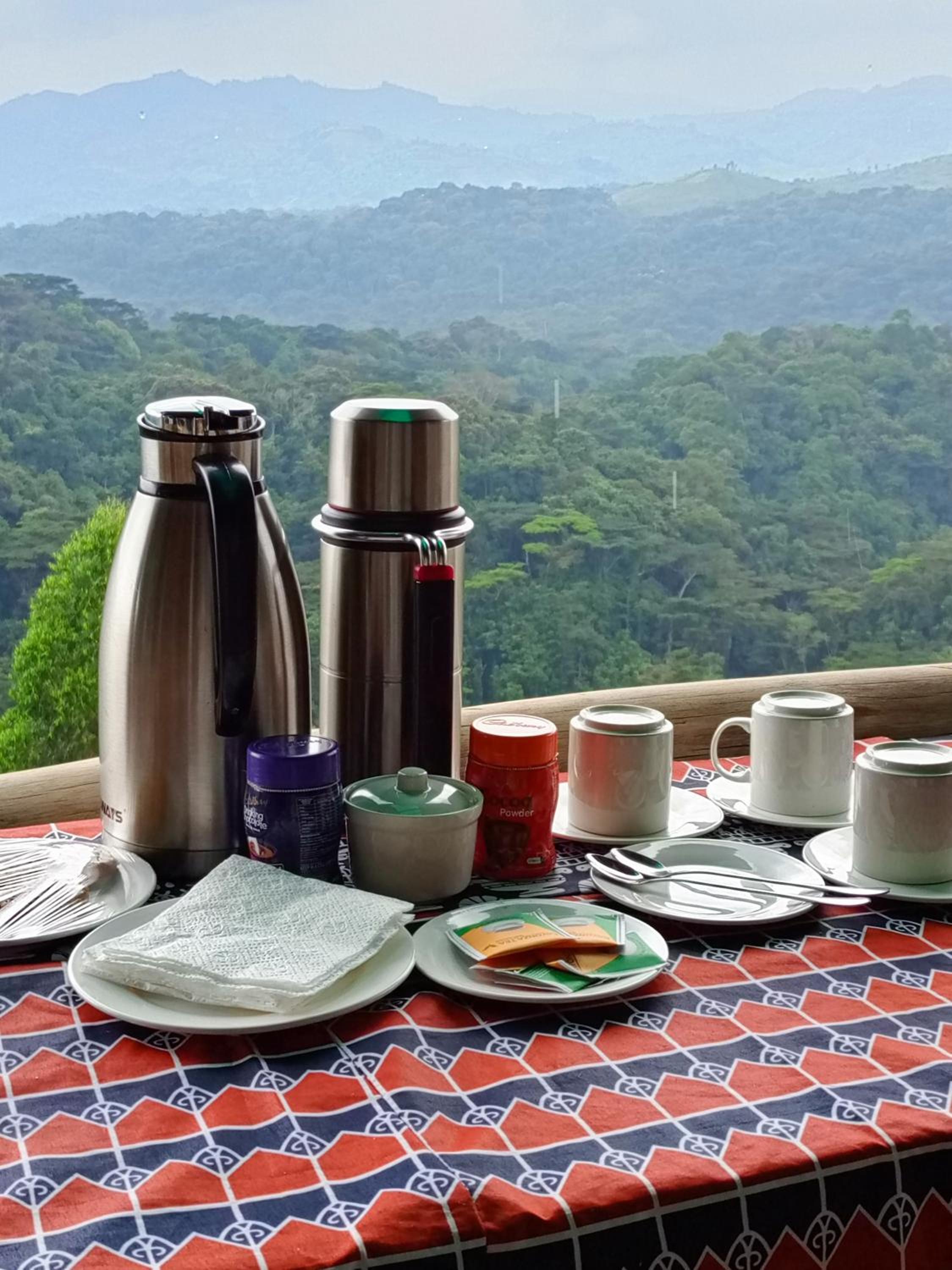 Bwindi Neckview Lodge