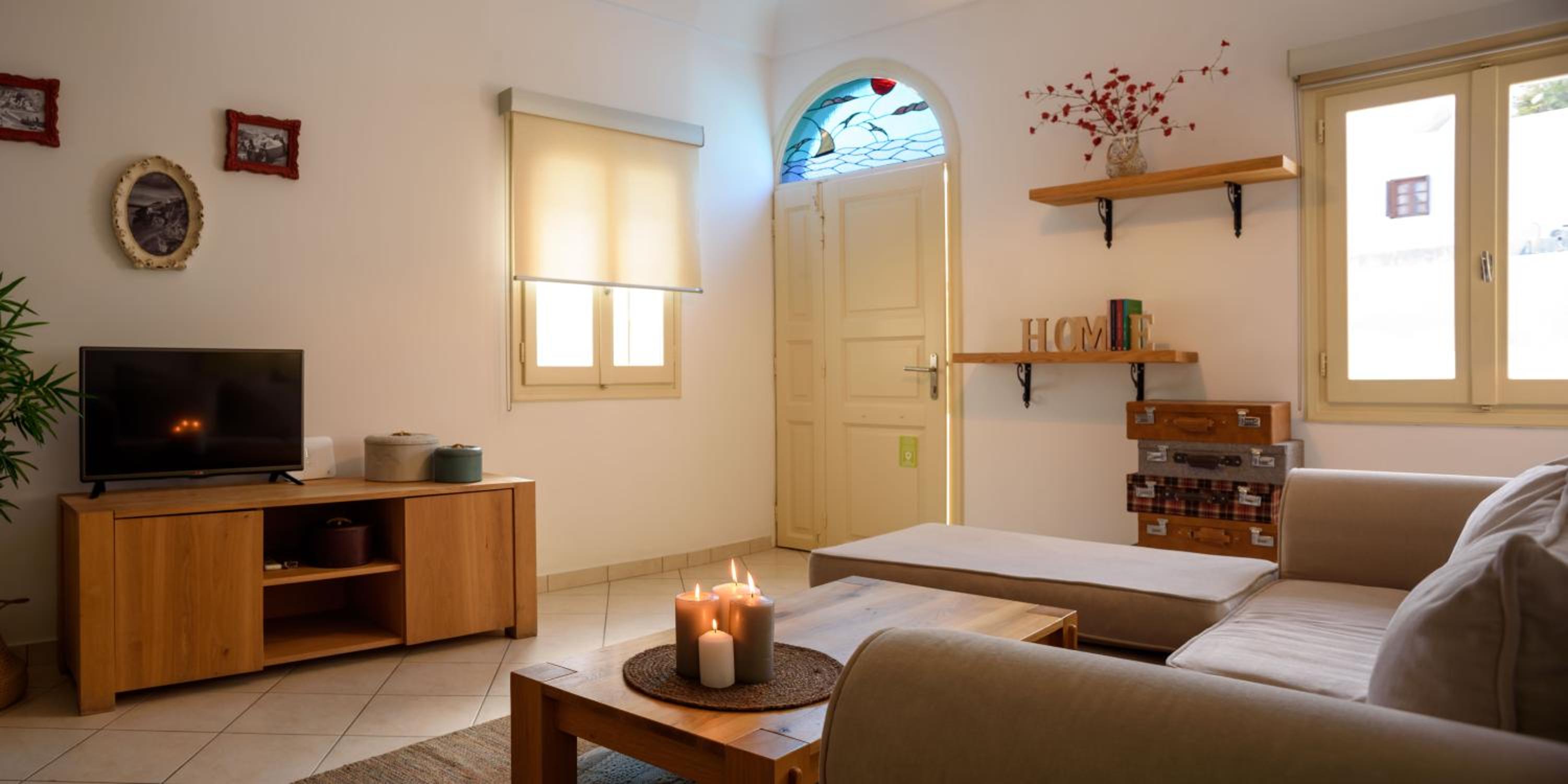 Suite Home Santorini