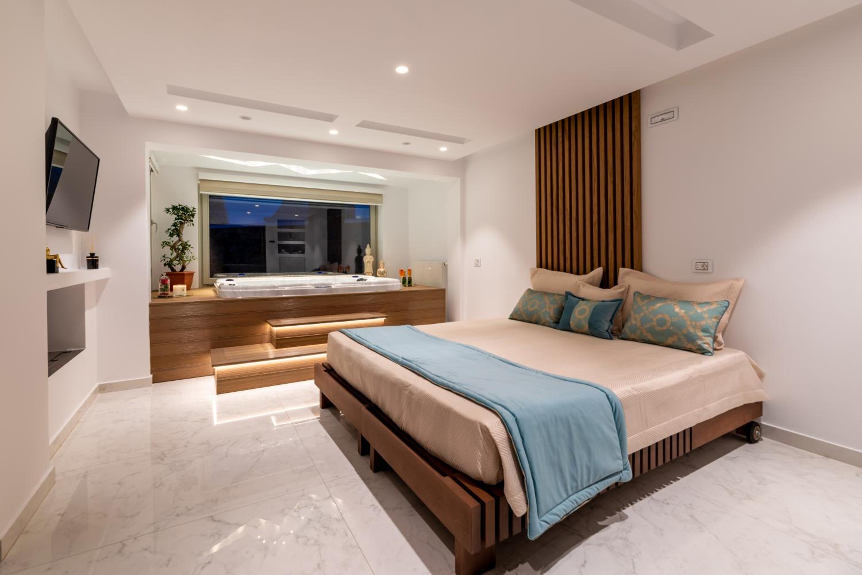 Marvel Suite photo 2