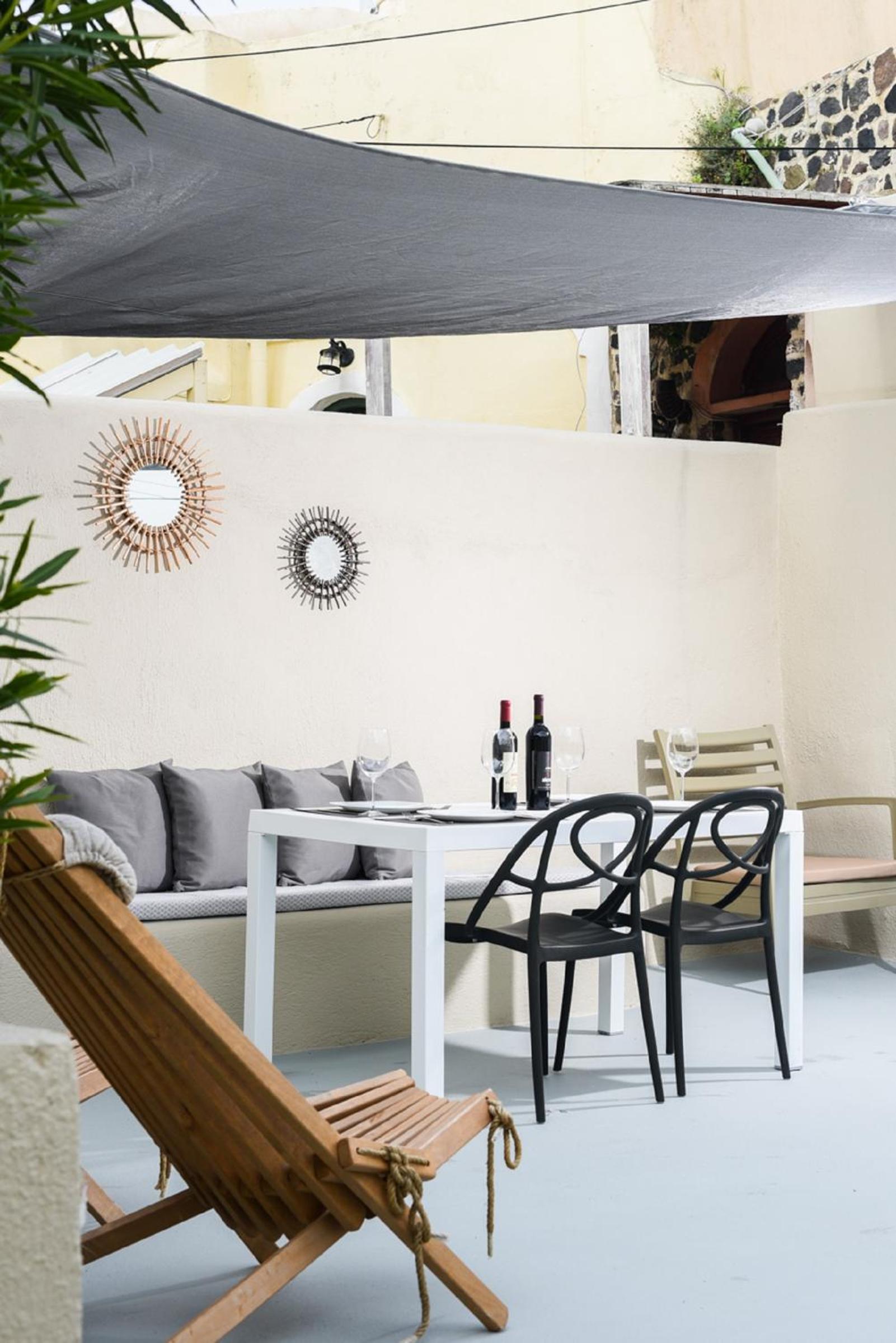 Suite Home Santorini