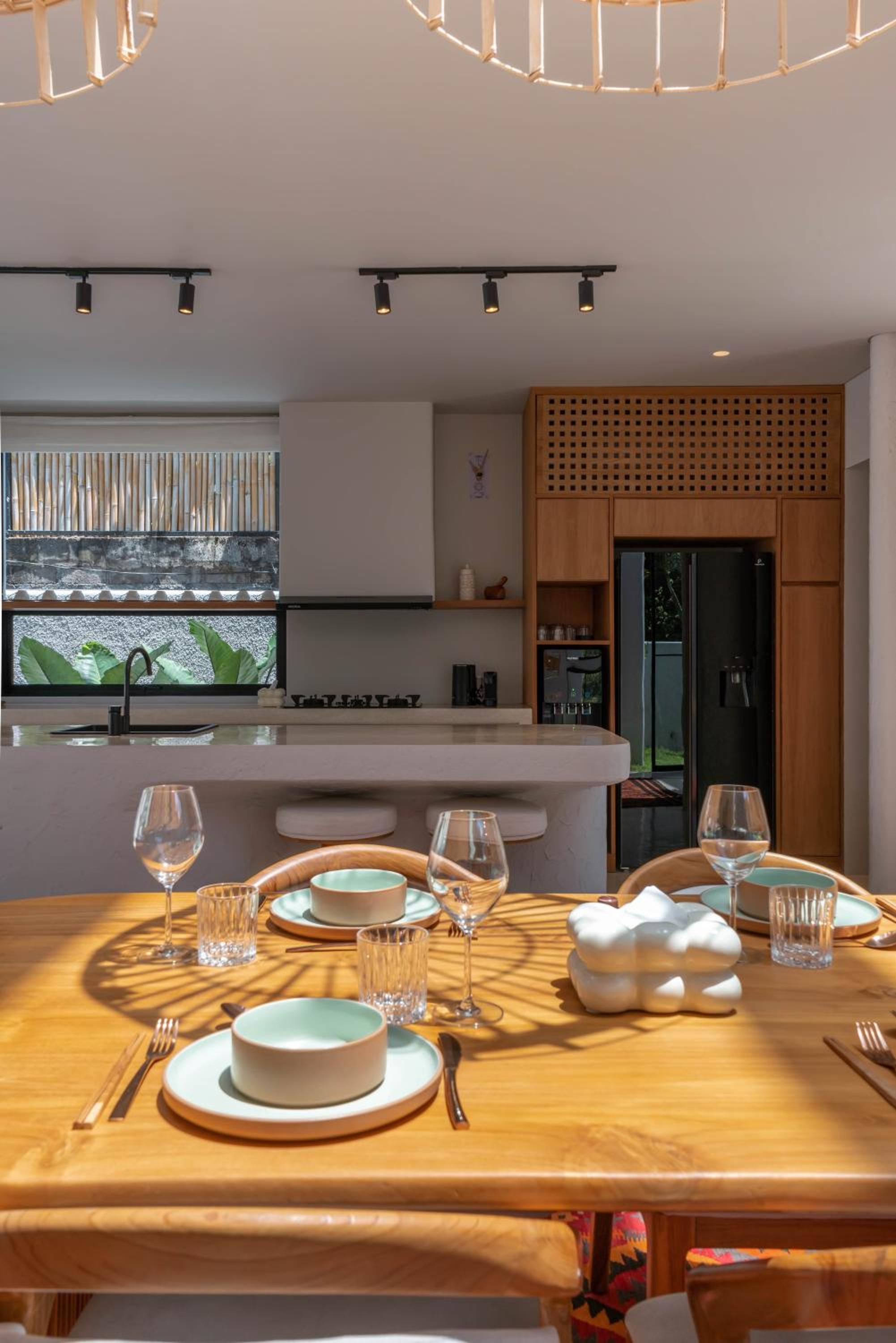 Berawa Breeze - Chic 4BR Beachside Oasis with Sauna view 3