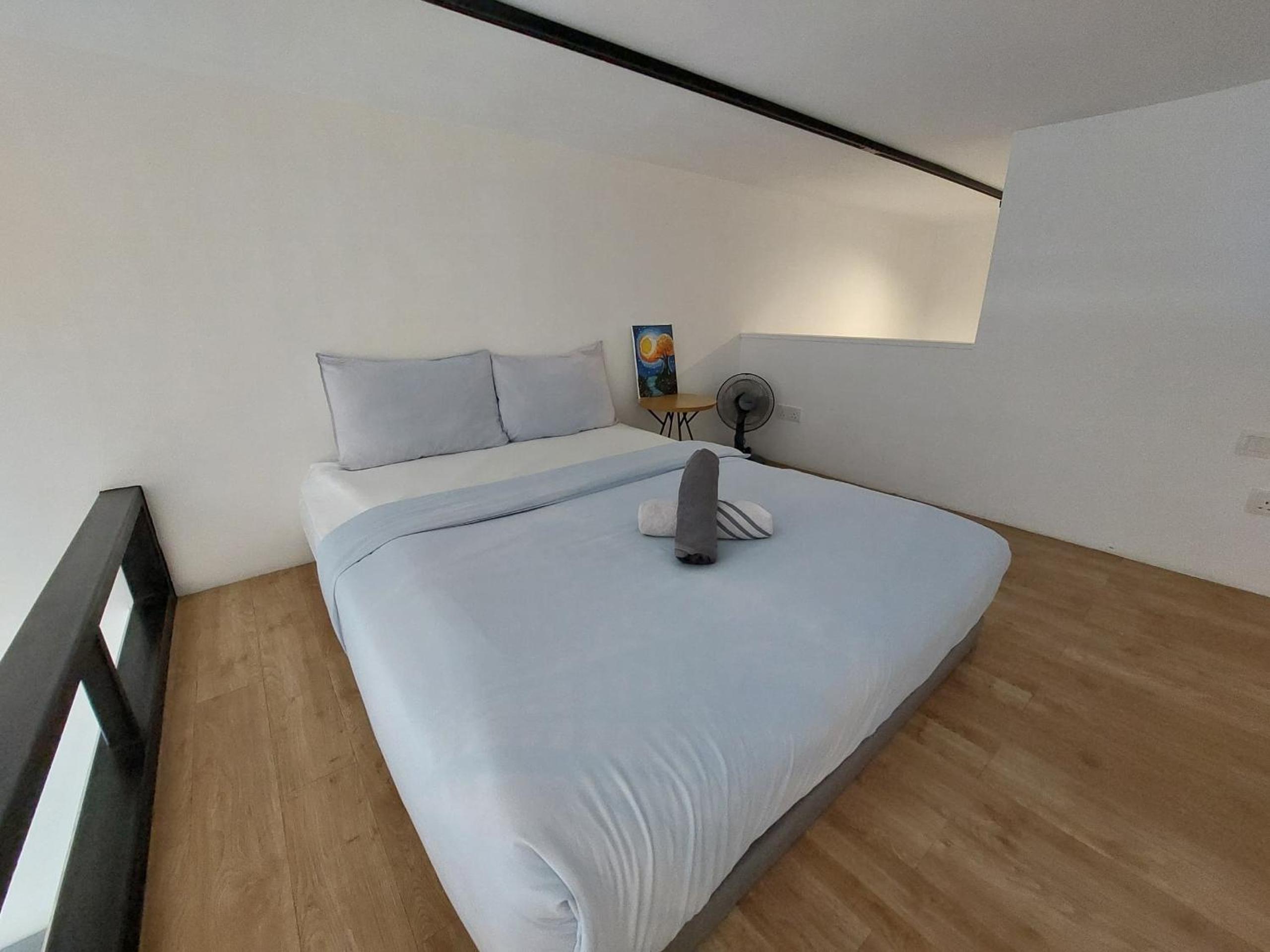 IHomes33 EST Bangsar KL Sentral LRT 2-4 Pax, IH03 photo 6