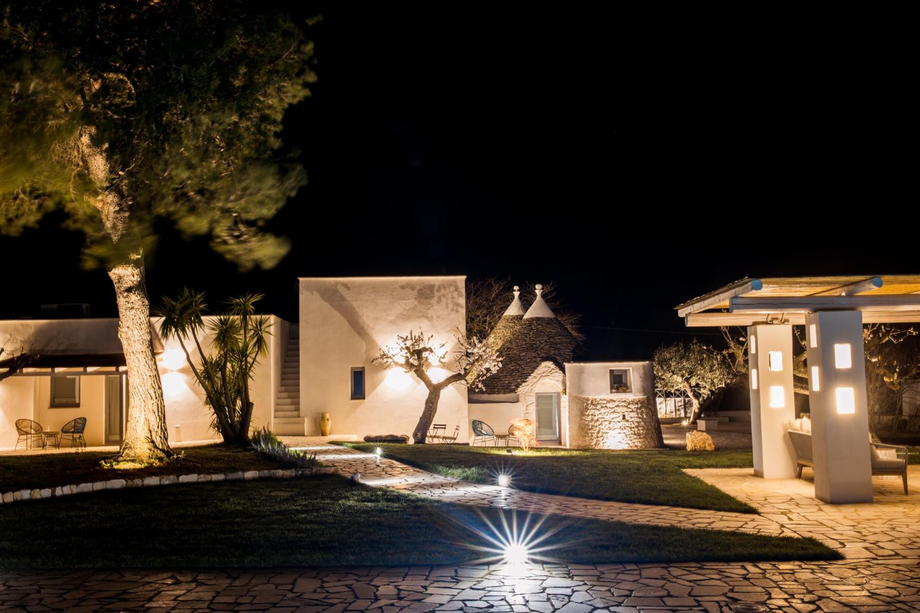 Borgo Chiancarosa, esclusivi trulli con piscina riscaldata
