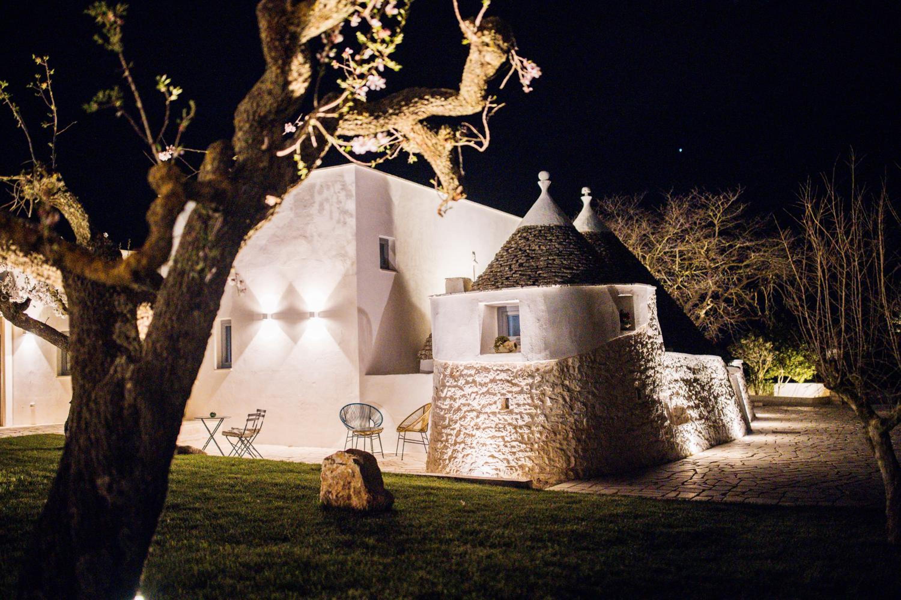 Borgo Chiancarosa, esclusivi trulli con piscina riscaldata