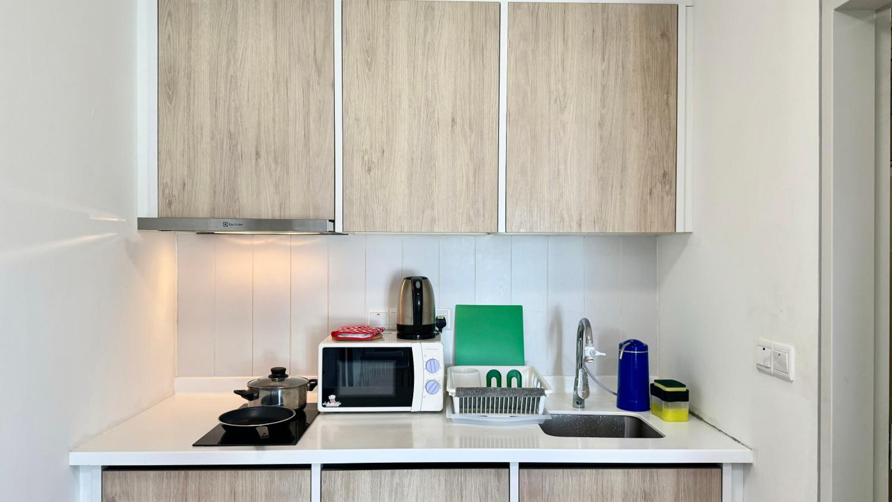 UNA Serviced Apartment by manatidur