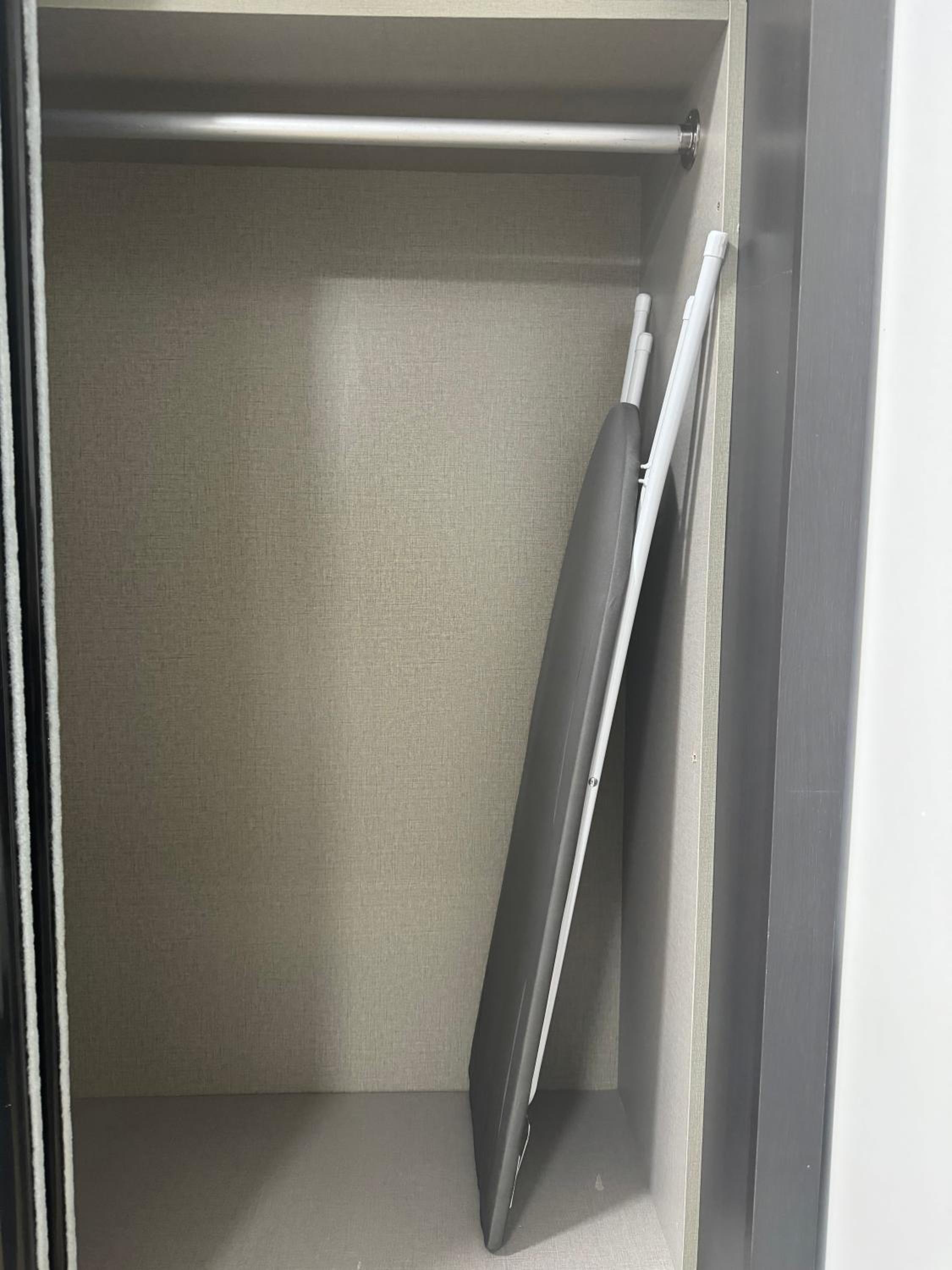 UNA Serviced Apartment by manatidur