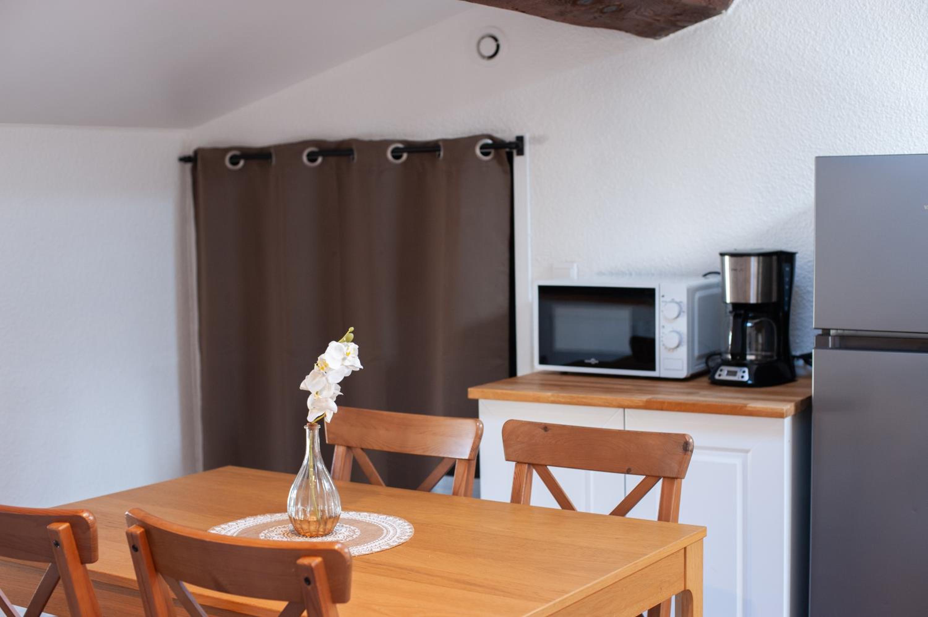Appartement Chaleureux au pied de la Cité avec Parking