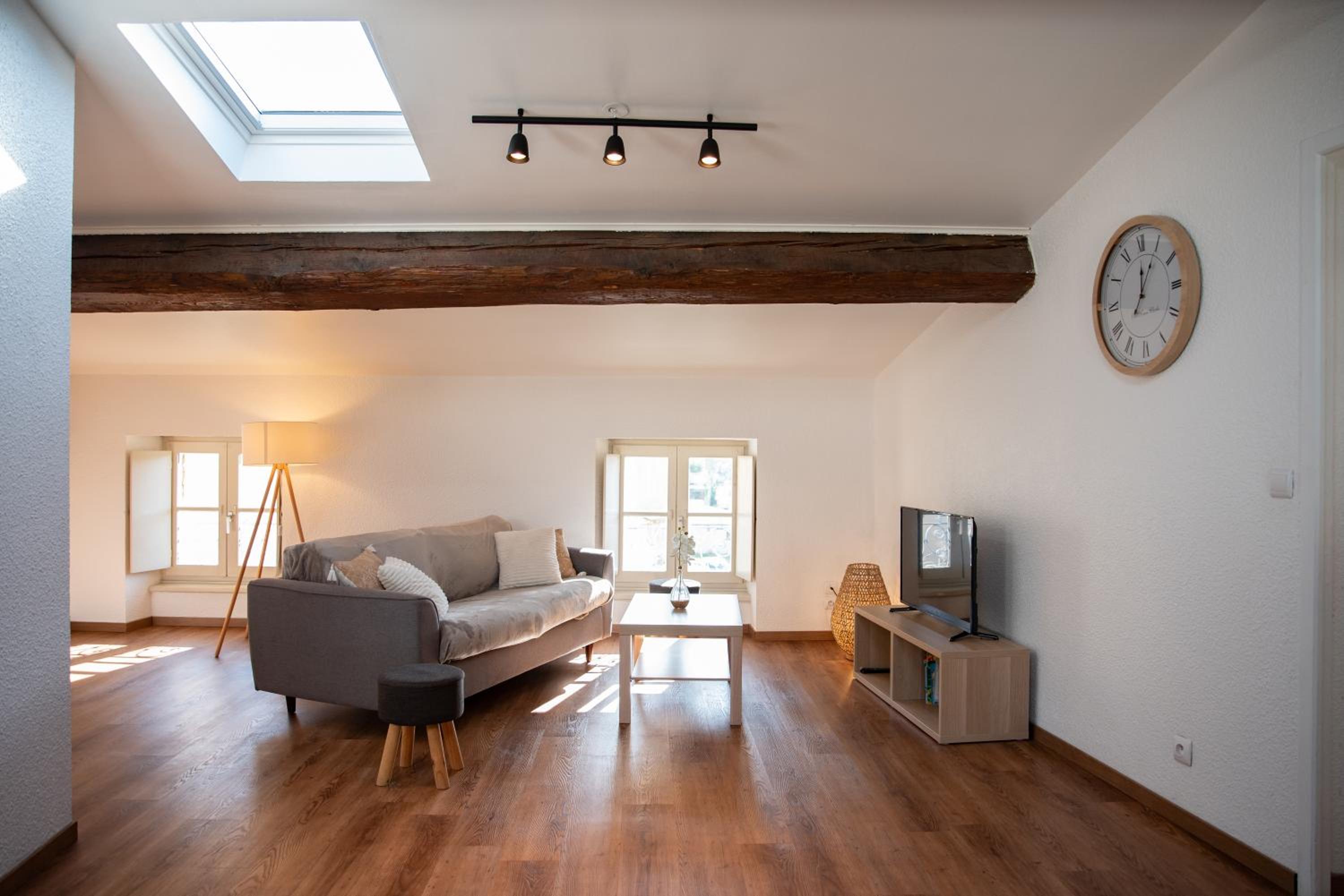 Appartement Chaleureux au pied de la Cité avec Parking