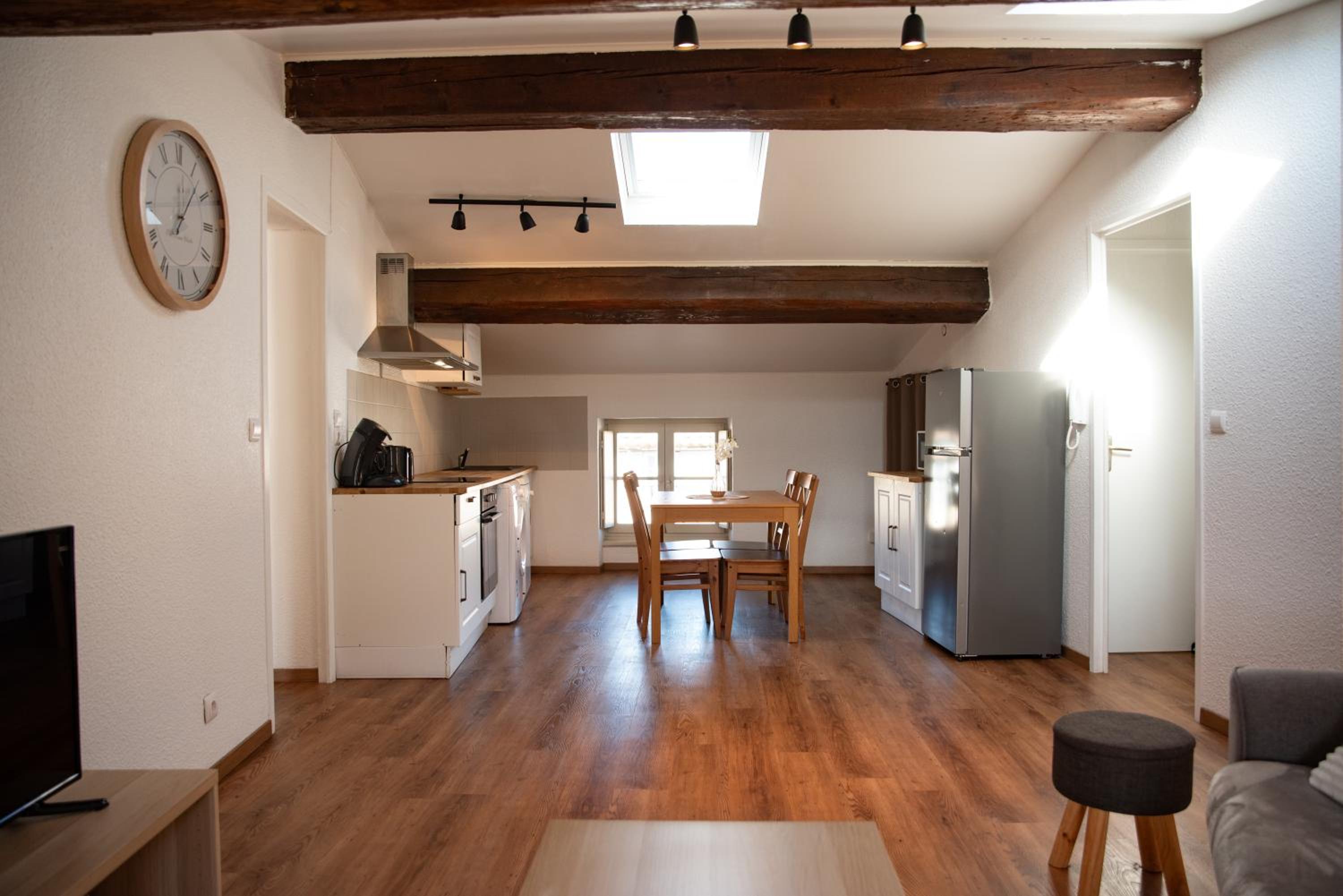 Appartement Chaleureux au pied de la Cité avec Parking