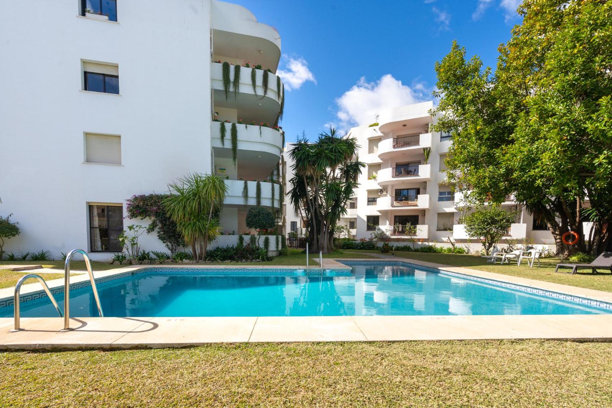 Puerto Banus Two Bedroom Luxurious Apartment with Parking