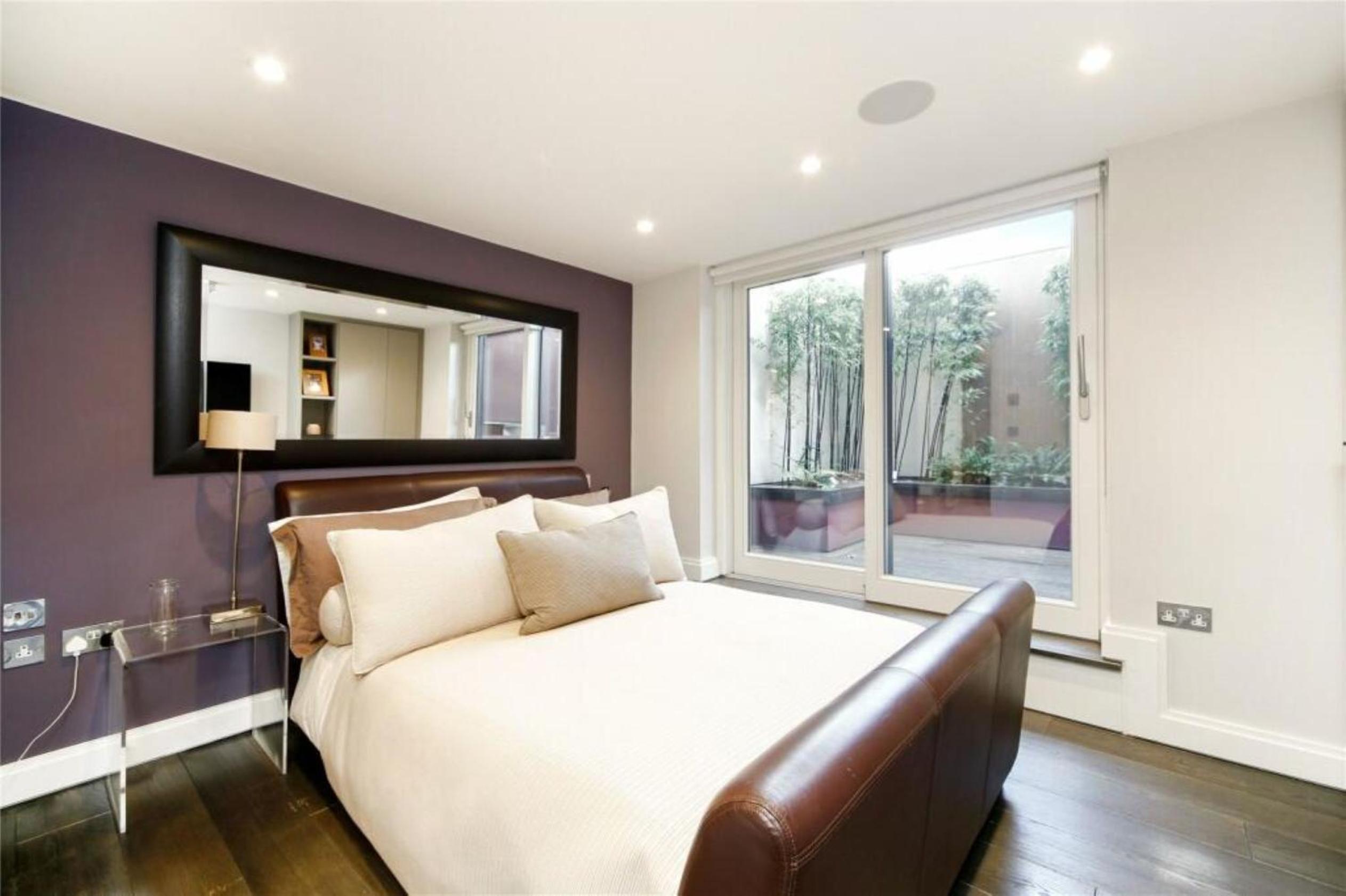 Tower Bridge Views Luxury and large 2 bed 2 bath with large outdoors